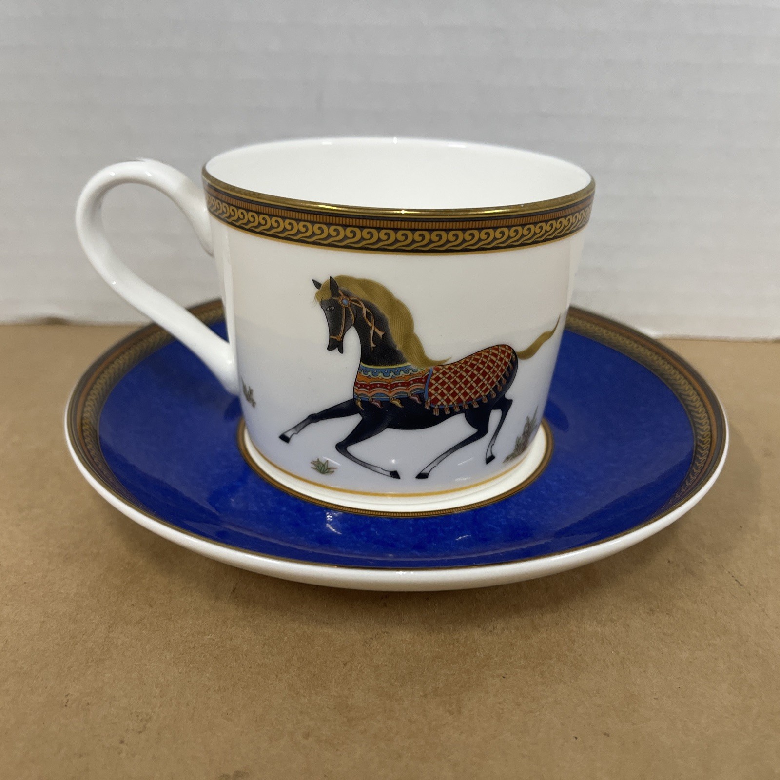 Kuchen Land Fine Bone China Cup And Saucer