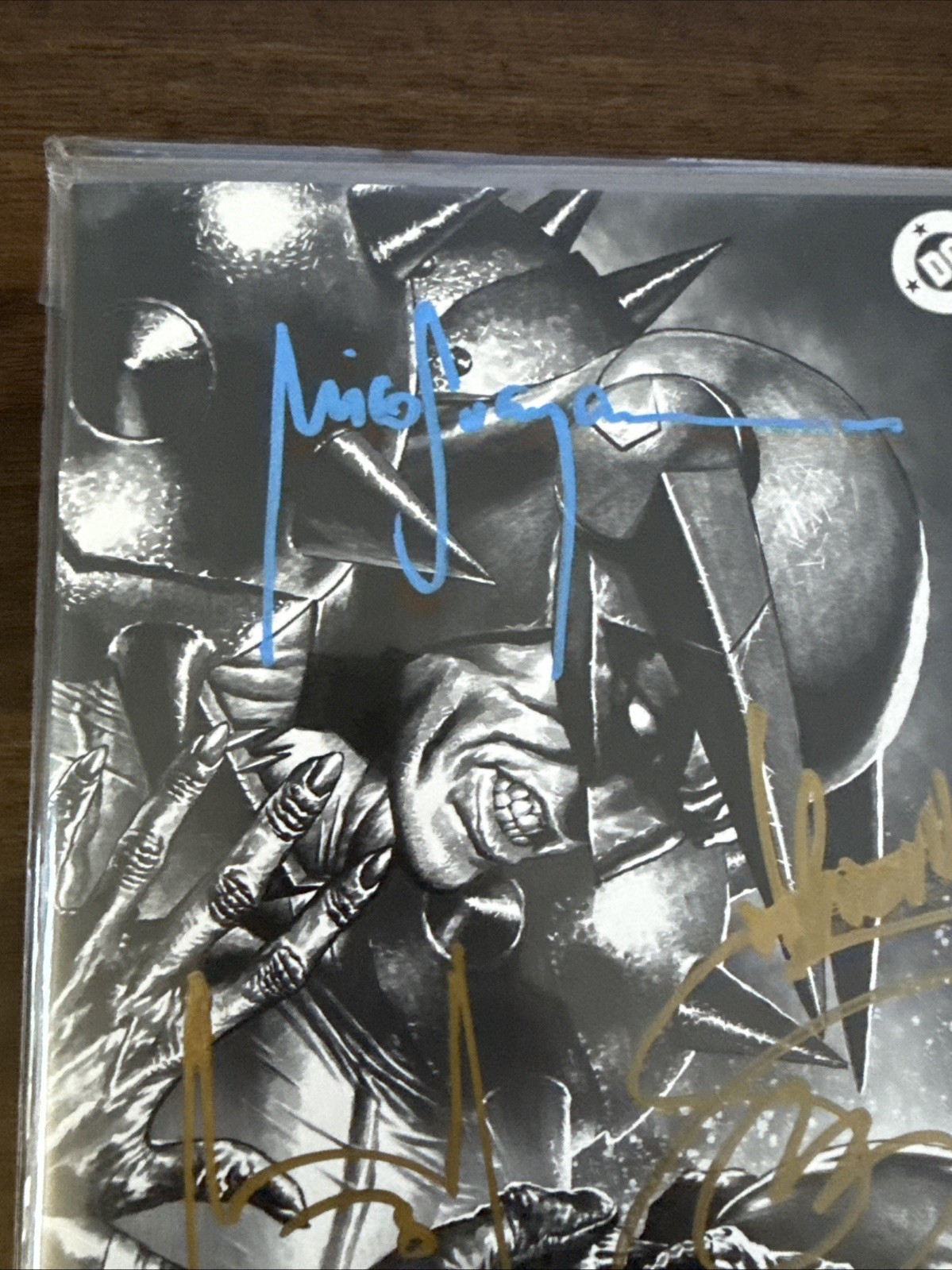 Absolute Batman 9 2x Signed Remark – Mico Suayan Scott Snyder B&W Virgin Variant