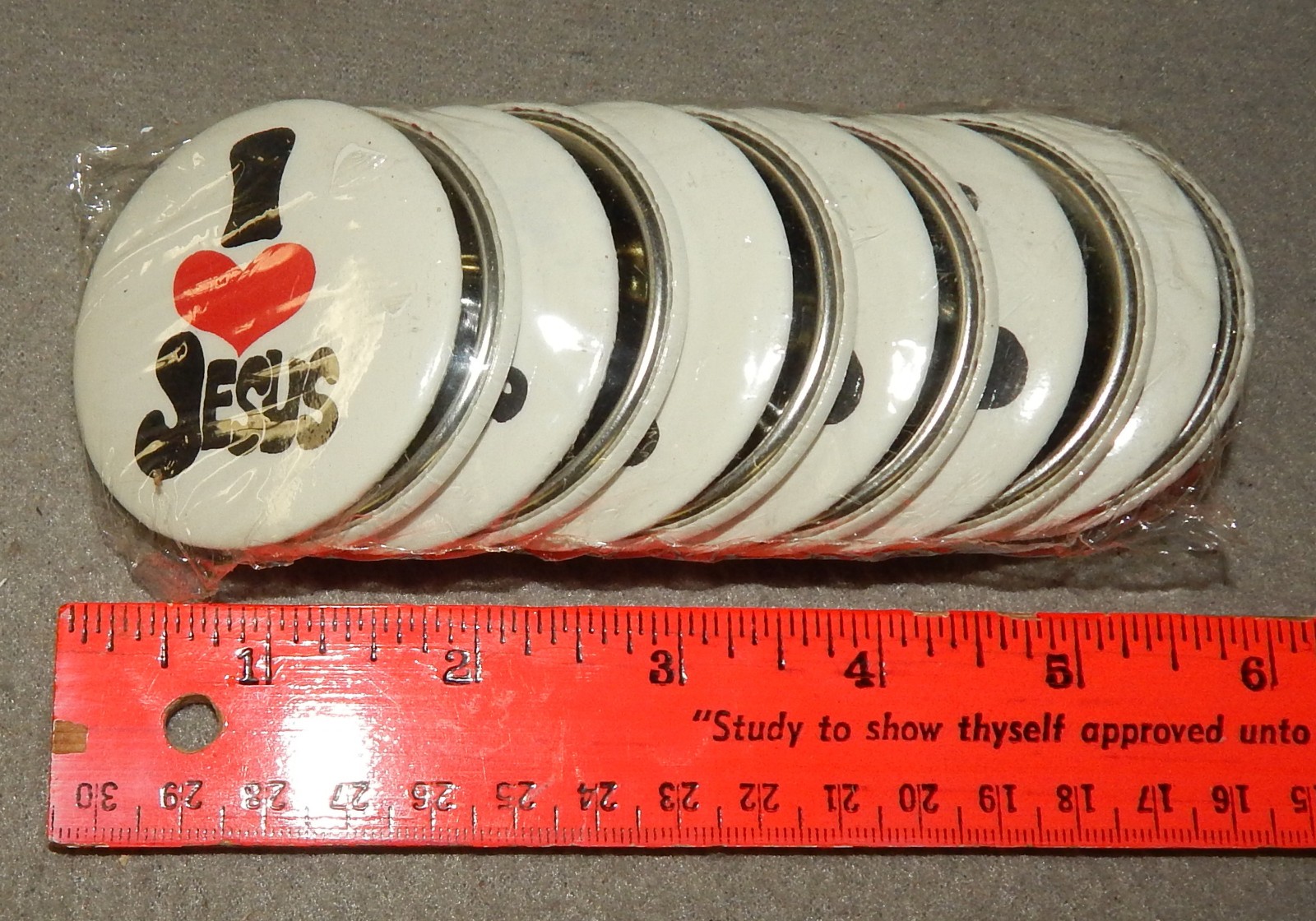 12 Vintage I Love Jesus Pin Buttons (about 2 1/4″ in diameter) new