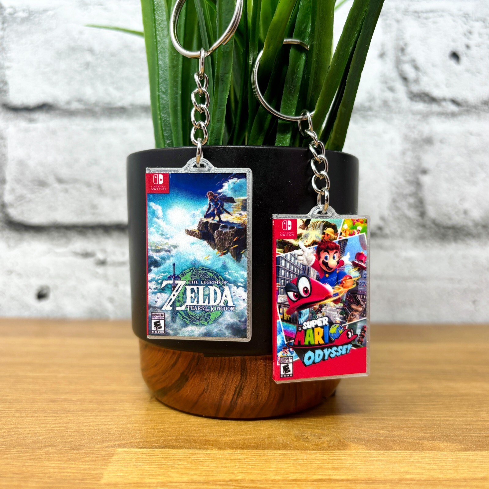 Mini Switch Game Case Keychains, Miniature Nintendo Switch, 3D Mario Gamer Gift