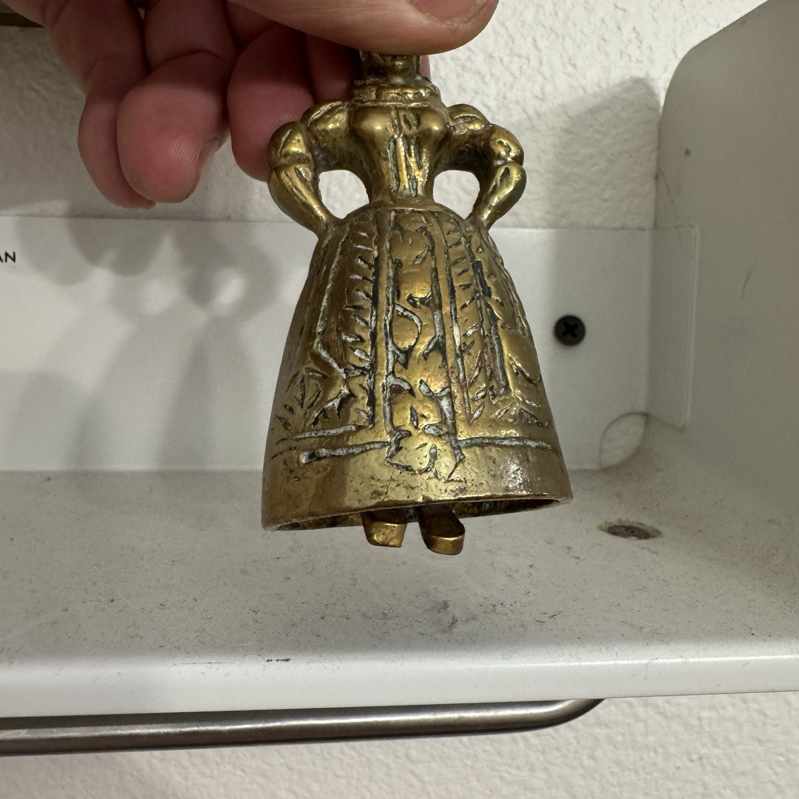 Antique Vtg Solid Brass Elizabethan Lady Bell Figurine Legs Feet Clappers 3-1/4″