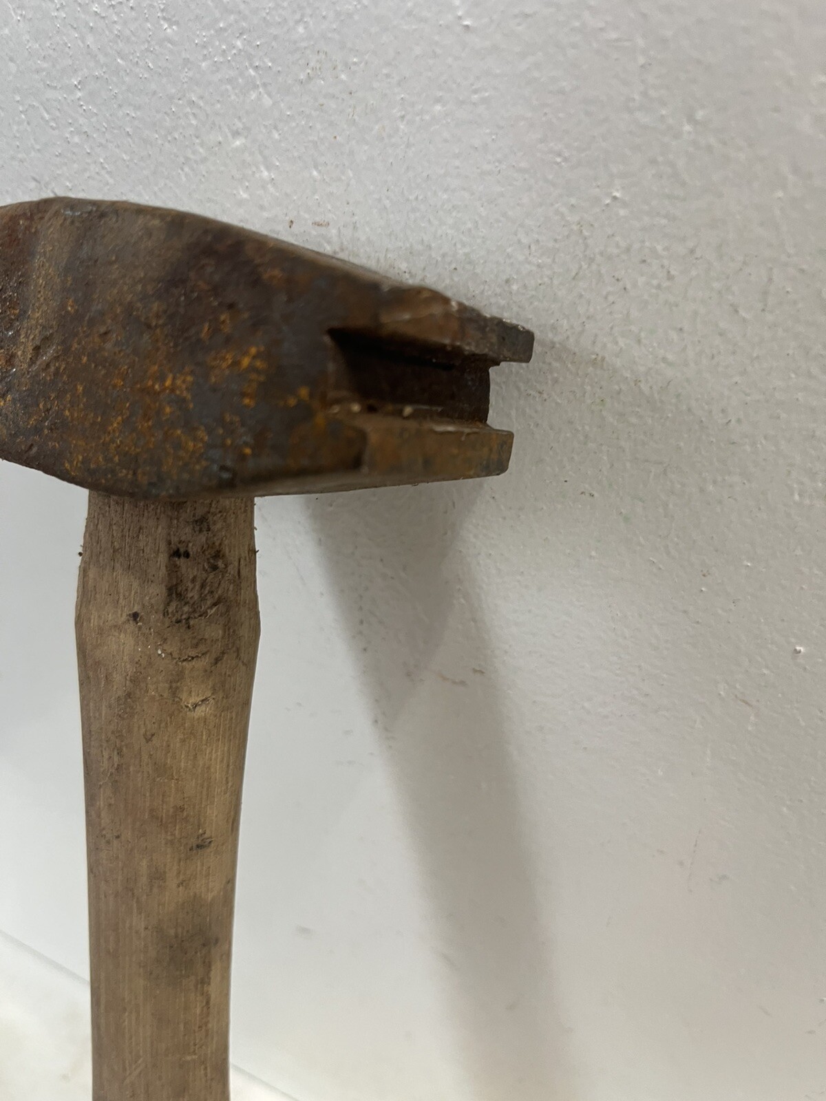 – Blacksmiths Hammer 2.5 Pounds Vintage Hand Tools