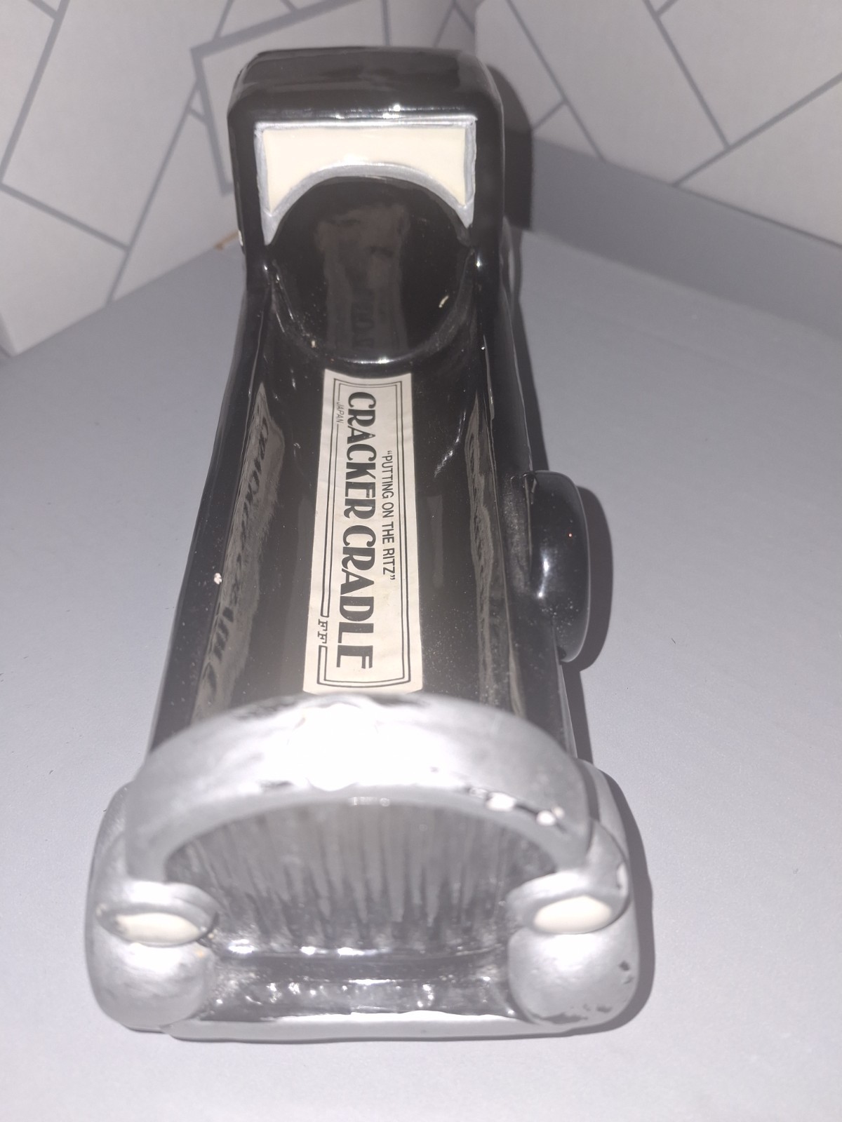 FITZ &FLOYD Vintage Cracker Cradle Rolls Royce, Missing Front Emblem