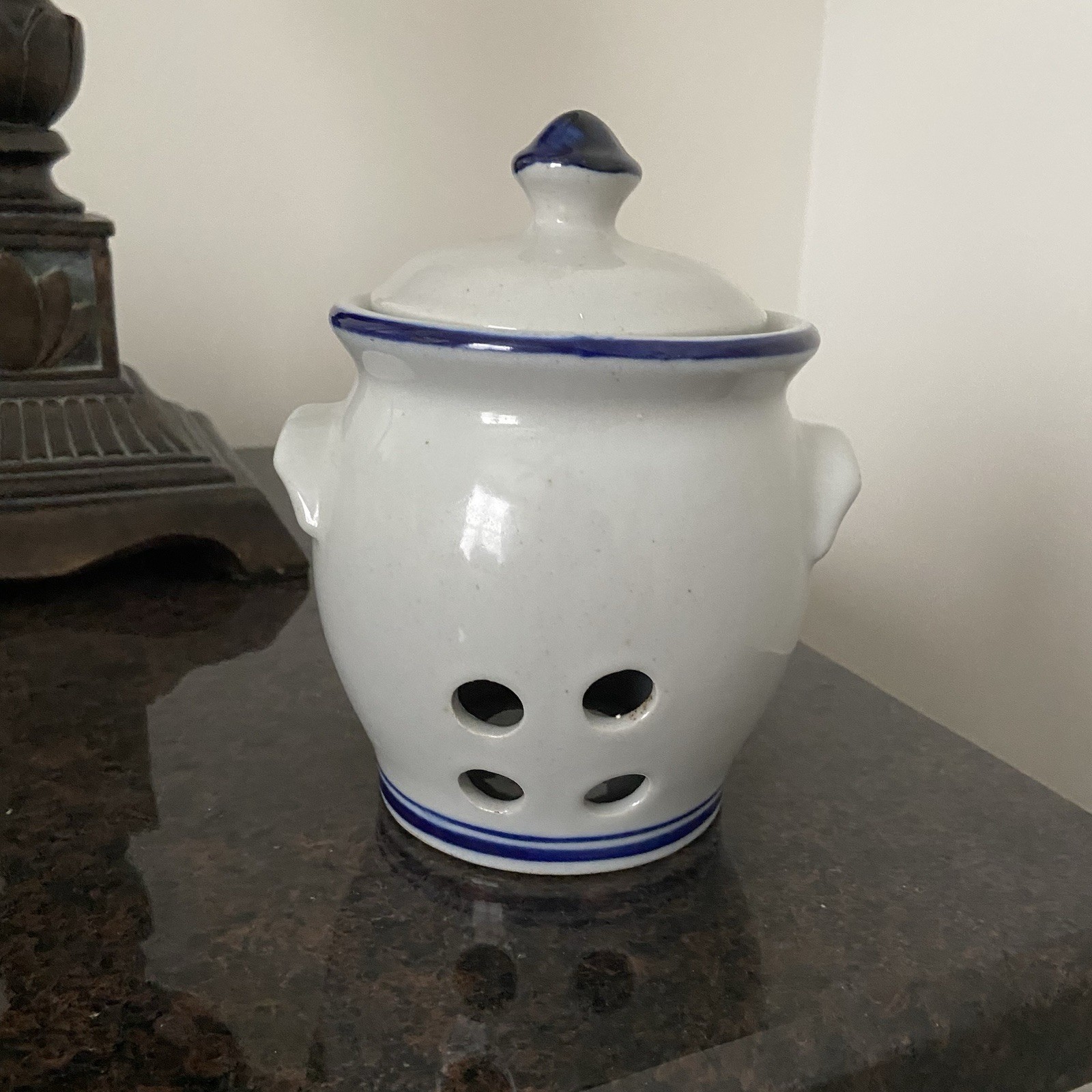 Unmarked Stoneware Garlic Keeper Jar with Lid White Blue Trim