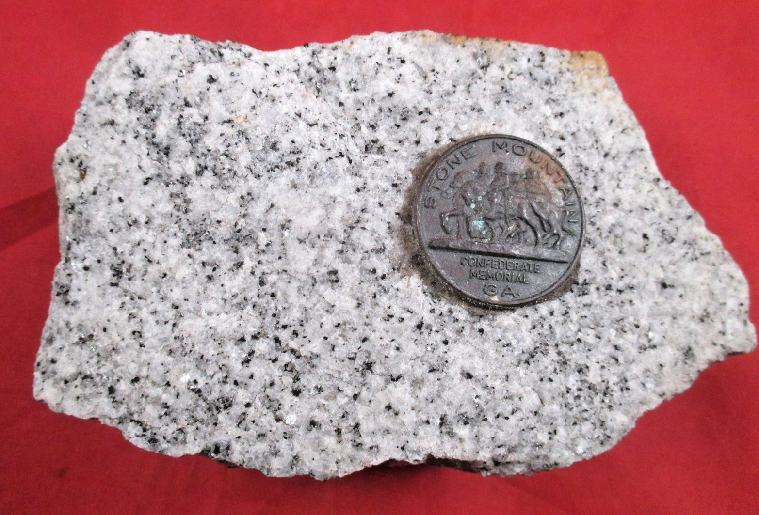 Vintage Rare unique Stone Mountain GA Granite Souvenir 1 Lb 12 Oz