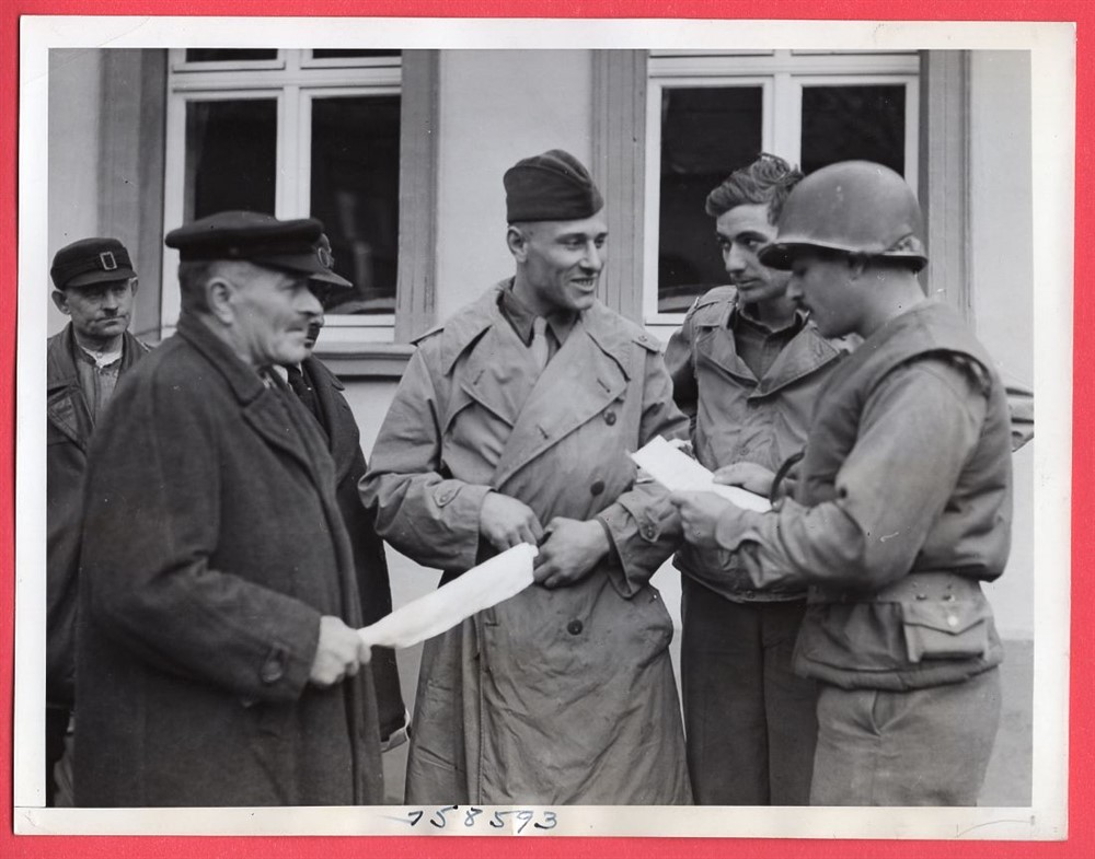 1945 Preparing for Russian US Linkup in Germany 6.5×8.5 Original News Photo