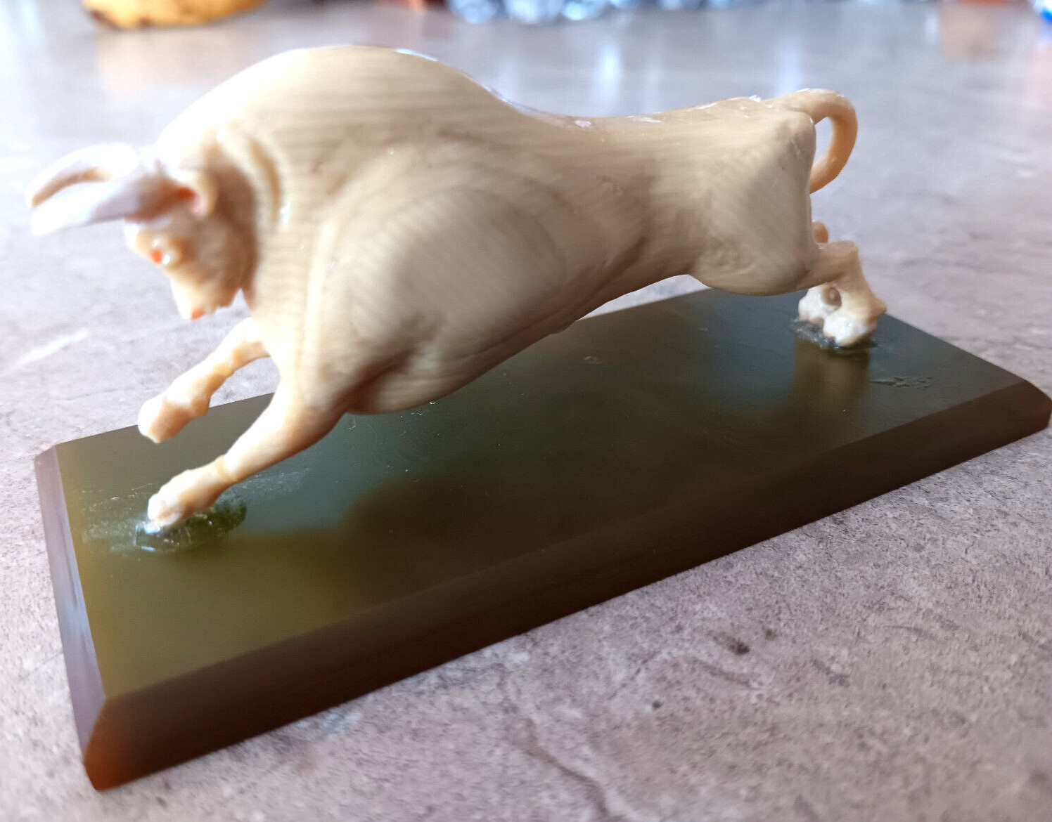 CELLULOID BULL on Green CATALIN Bakelite Base – MCM Plastics