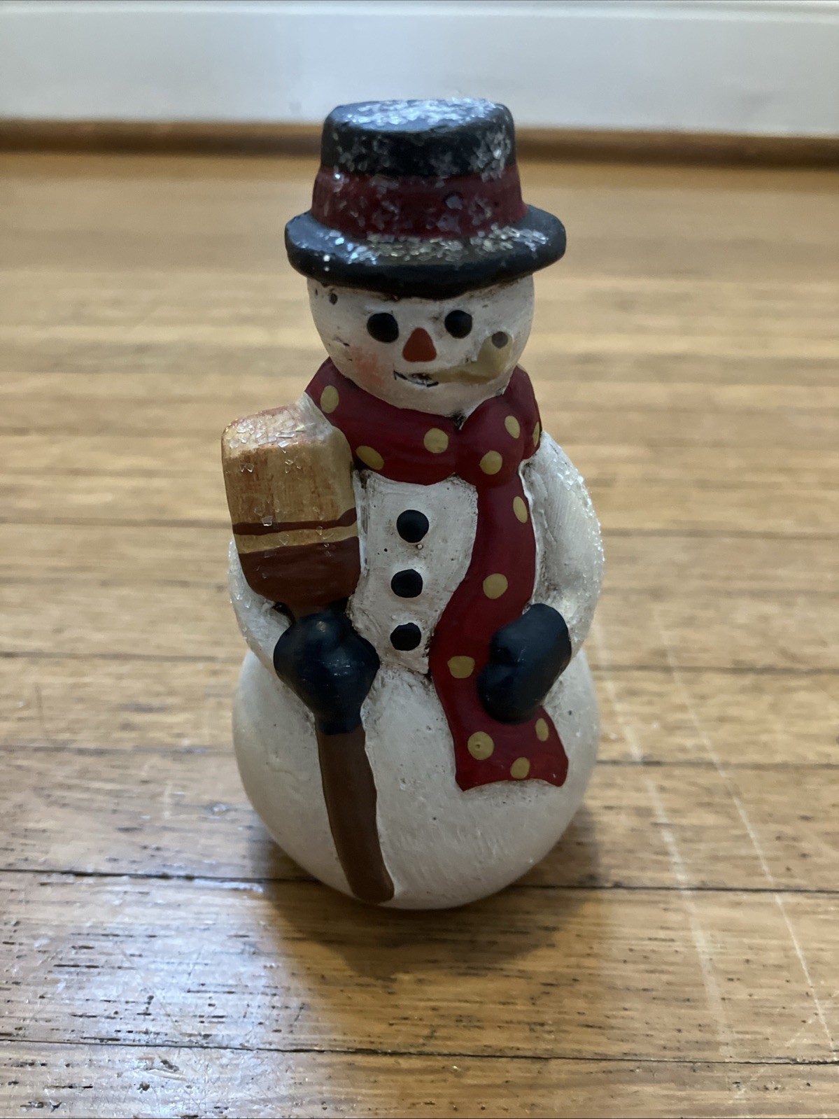Signed Walnut Ridge Collectible Snowman Figure Broom Pipe & Scarf Folk Art