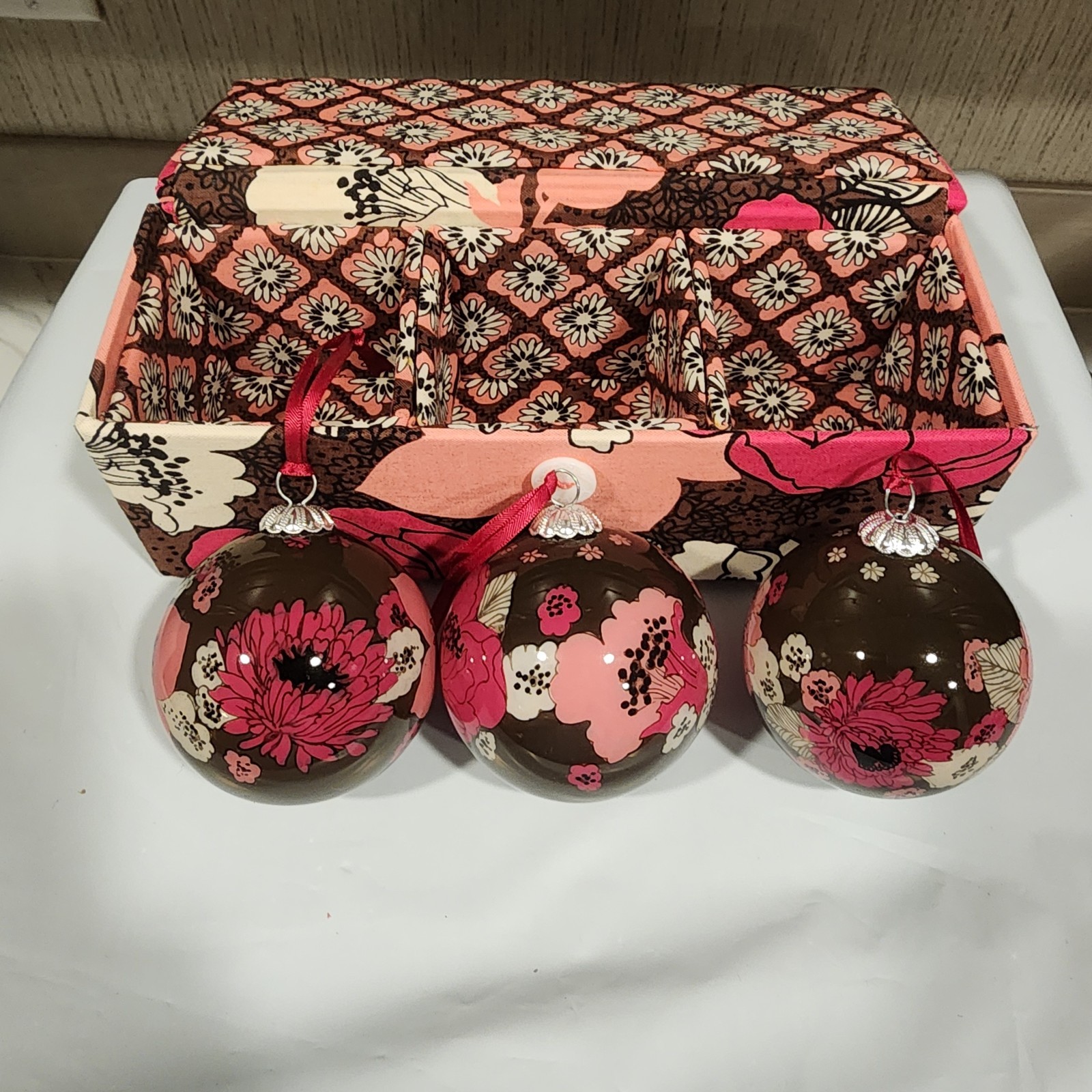 Vera Bradley Trio MOCHA ROUGE Ornaments RETIRED With Fabric Box