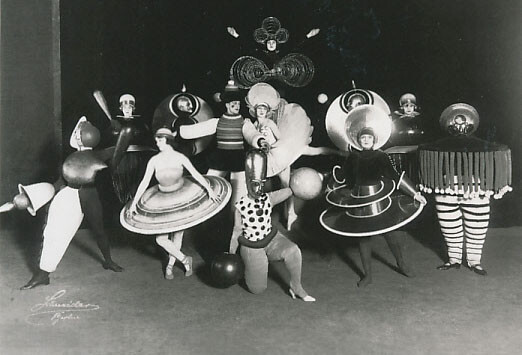 Bauhaus, Triadic Ballet 2, Oskar Schlemmer, postcard, postcard