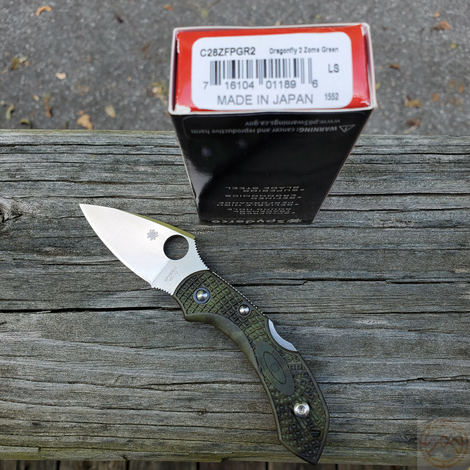 Spyderco Dragonfly 2 Lockback Folding Knife 2.25″ VG-10 Blade Camo FRN Handle