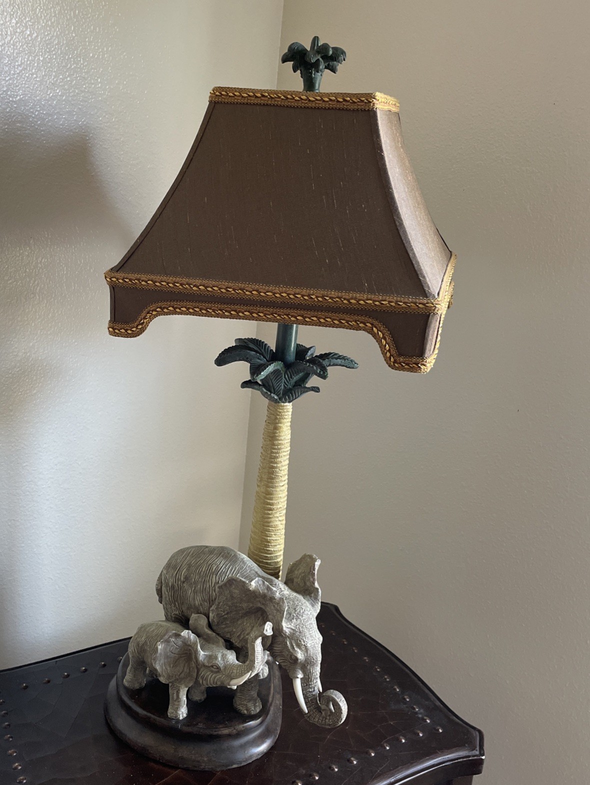 Papila Design Whimsey Exotic Tropical Palm Tree and Elephans Table lamp w/Shaded