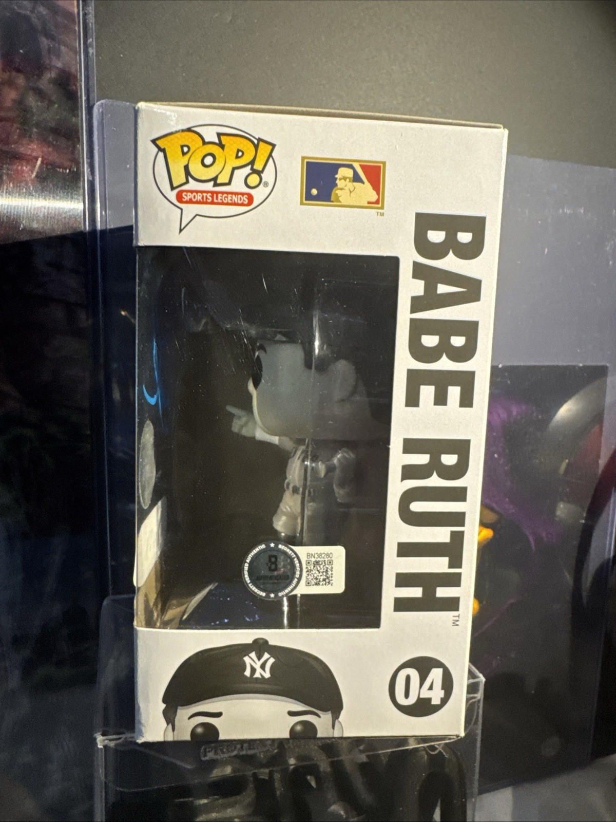 Funko Pop! Vinyl: John Goodman Signed Babe Ruth Walmart (Exclusive) #04