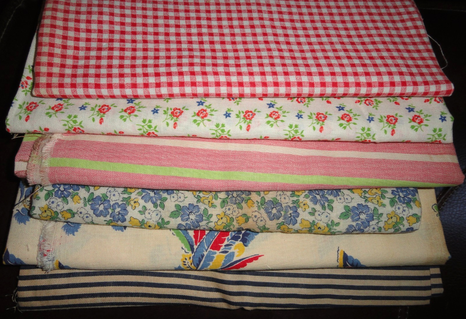 6 Feedsacks Flour Bag Fabric ~ Full Open ~ Assorted Colors & Designs ~ see Pics