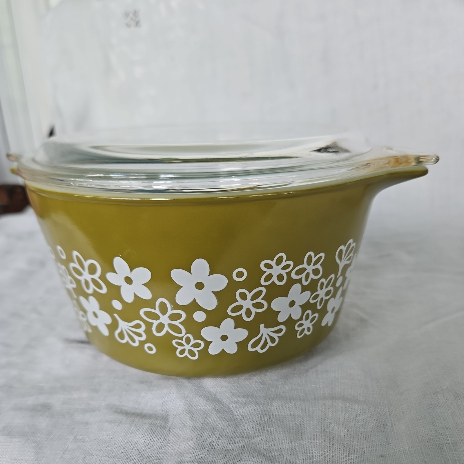 Pyrex Olive Green Crazy Daisy Three Piece Set 475 474 473 with Lids MINT Cond