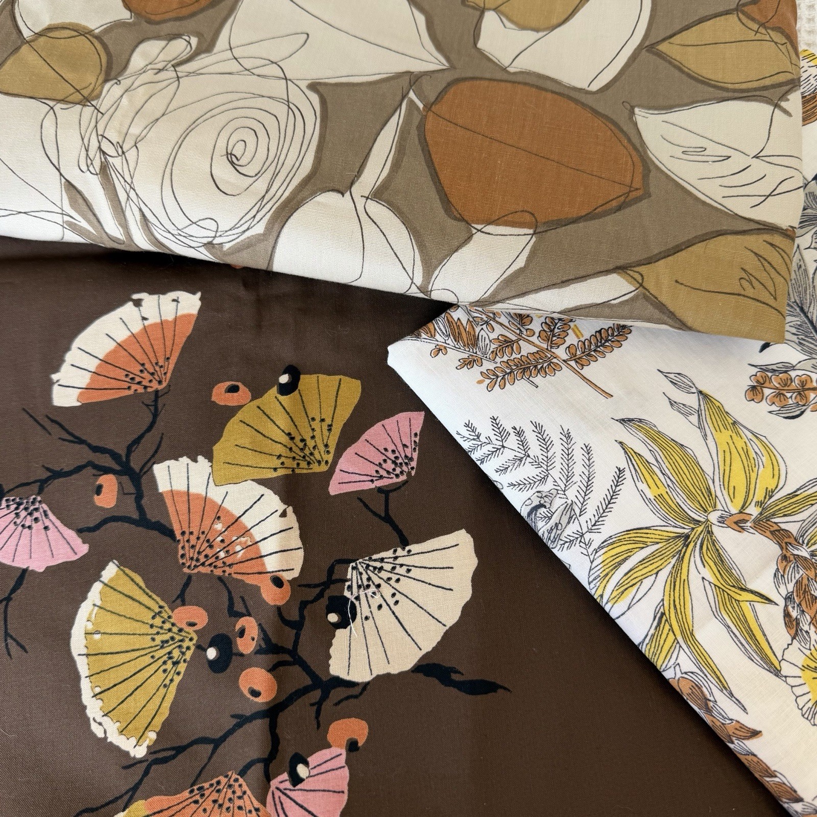 VTG Lot 3 Cotton Novelty Mid Century Fabric Patterns Brown Floral Abstract Bates