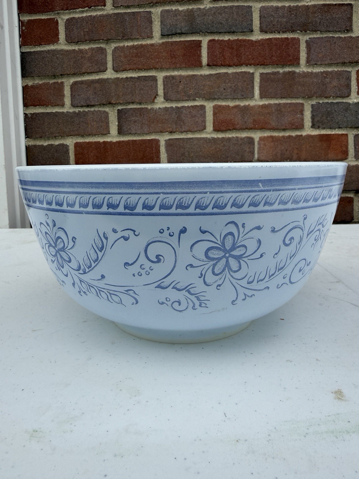Vintage Pyrex Brittany Blue 3 Qt Mixing Bowl 479-B Floral Scroll USA 1960s