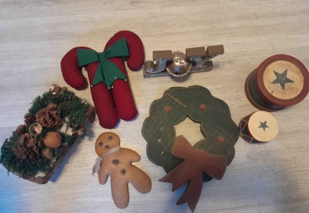 Primitive Christmas Decor Bundle