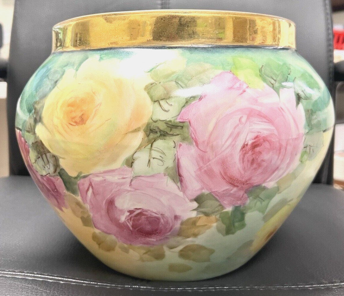Pink & Yellow Roses Lots of Gold Hand Painted Jardiniere Urn Signed 8 3/8″ Tall