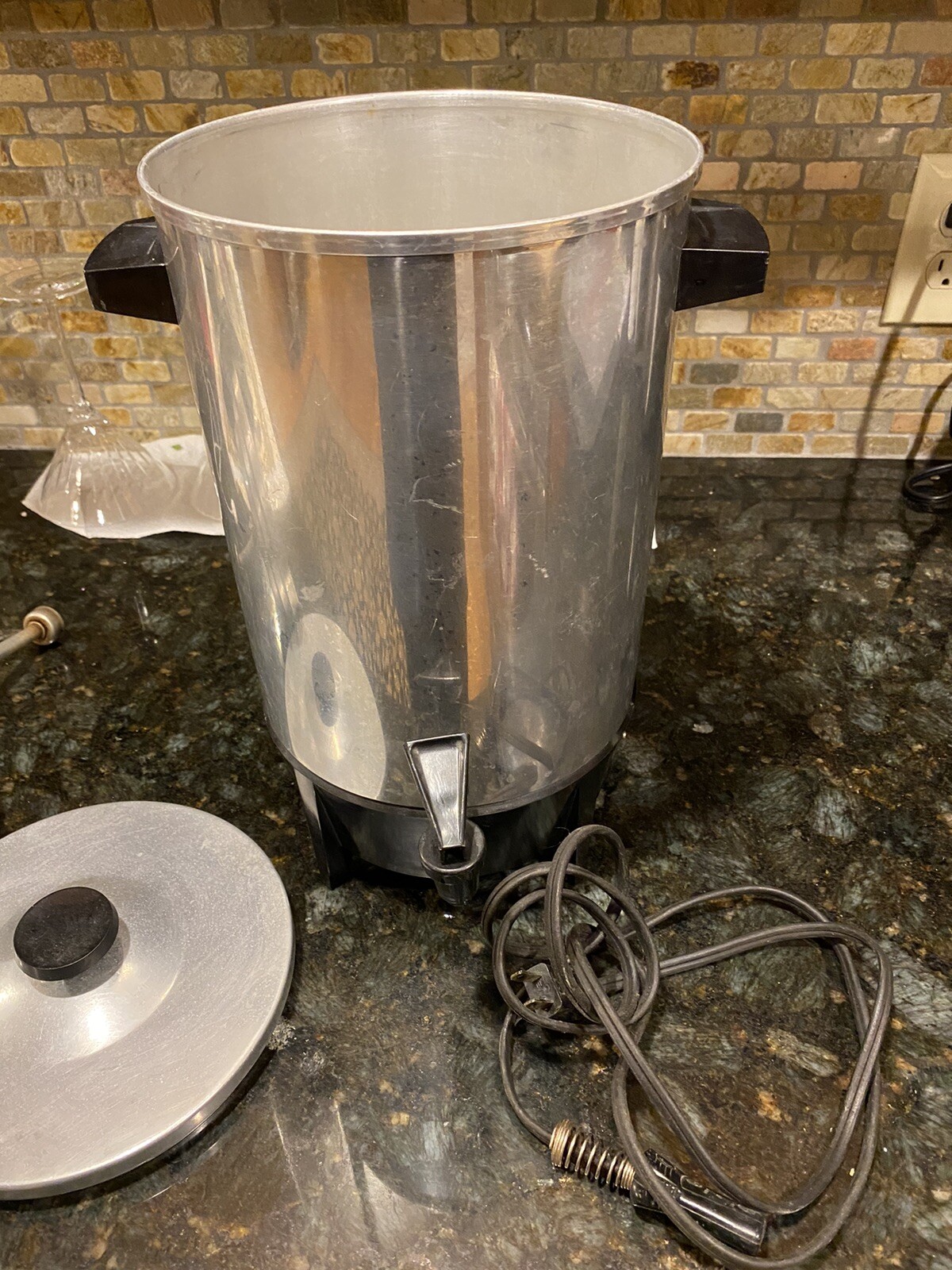 Vintage WEST BEND Automatic COFFEE POT, makes 12-30 cups,WORKS