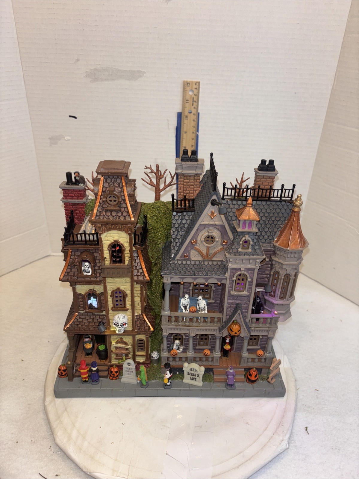 Lemax Spooky Town Haunted Estates Halloween Village Exclusive NIB