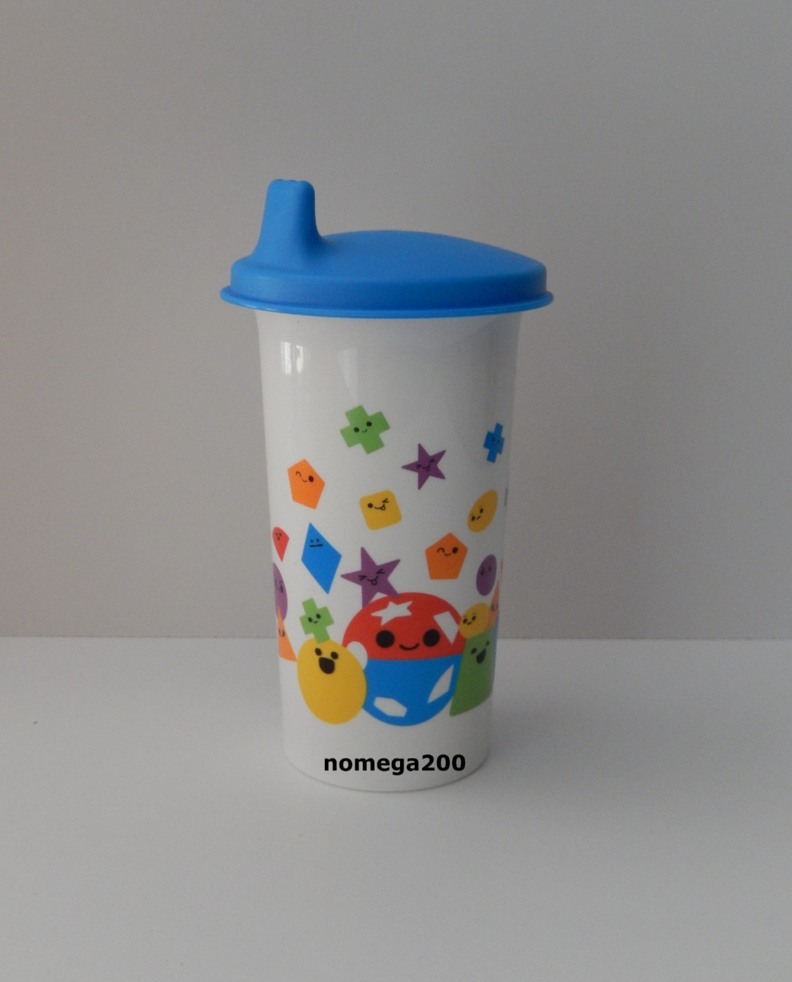 Tupperware 10-oz. Shape-0-Ball Design Bell Tumbler with Blue Dome Sipper Seal