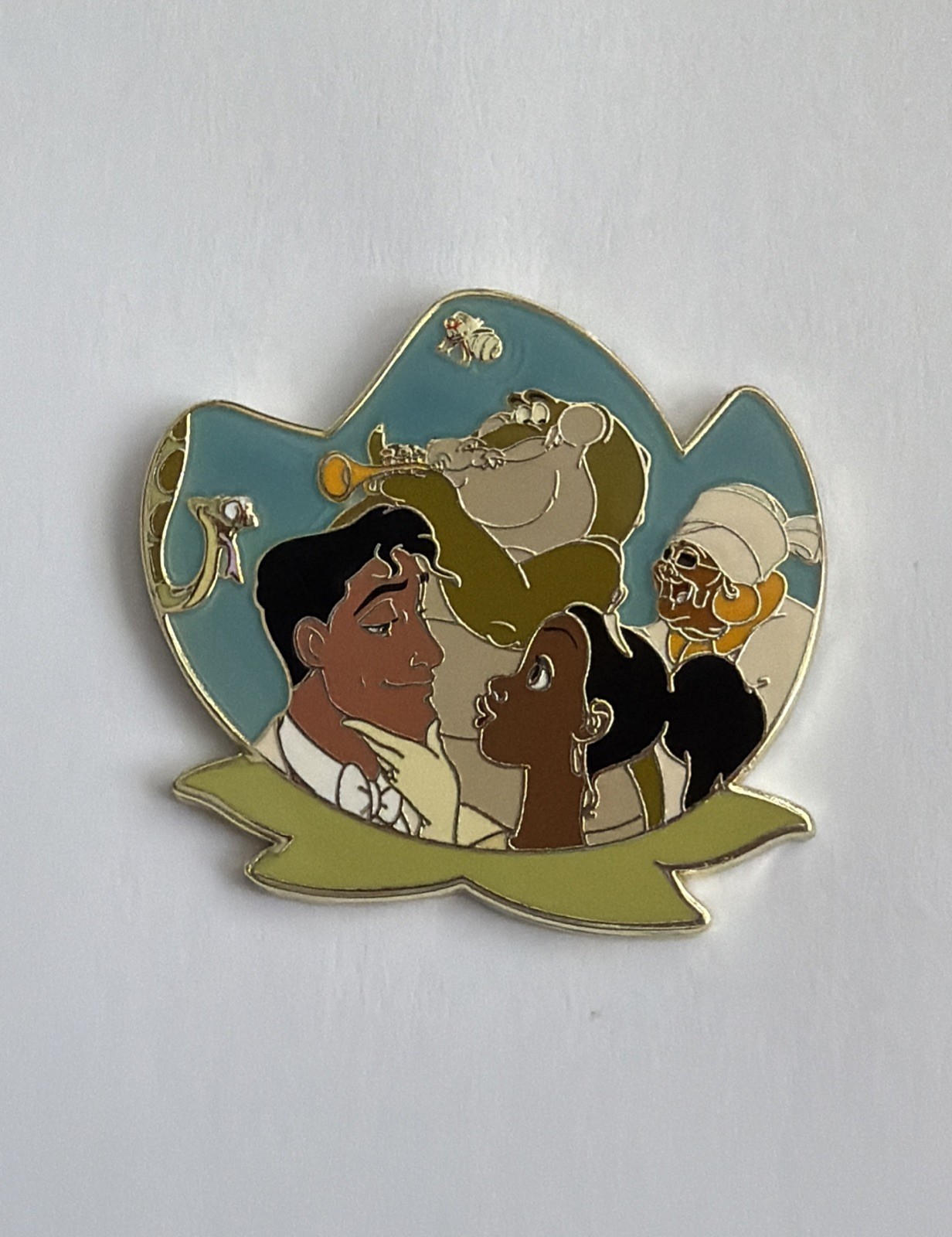 Disney Princess & The Frog Tiana Naveen Ray Louis Mama Odie Juju Lotus Pin B1