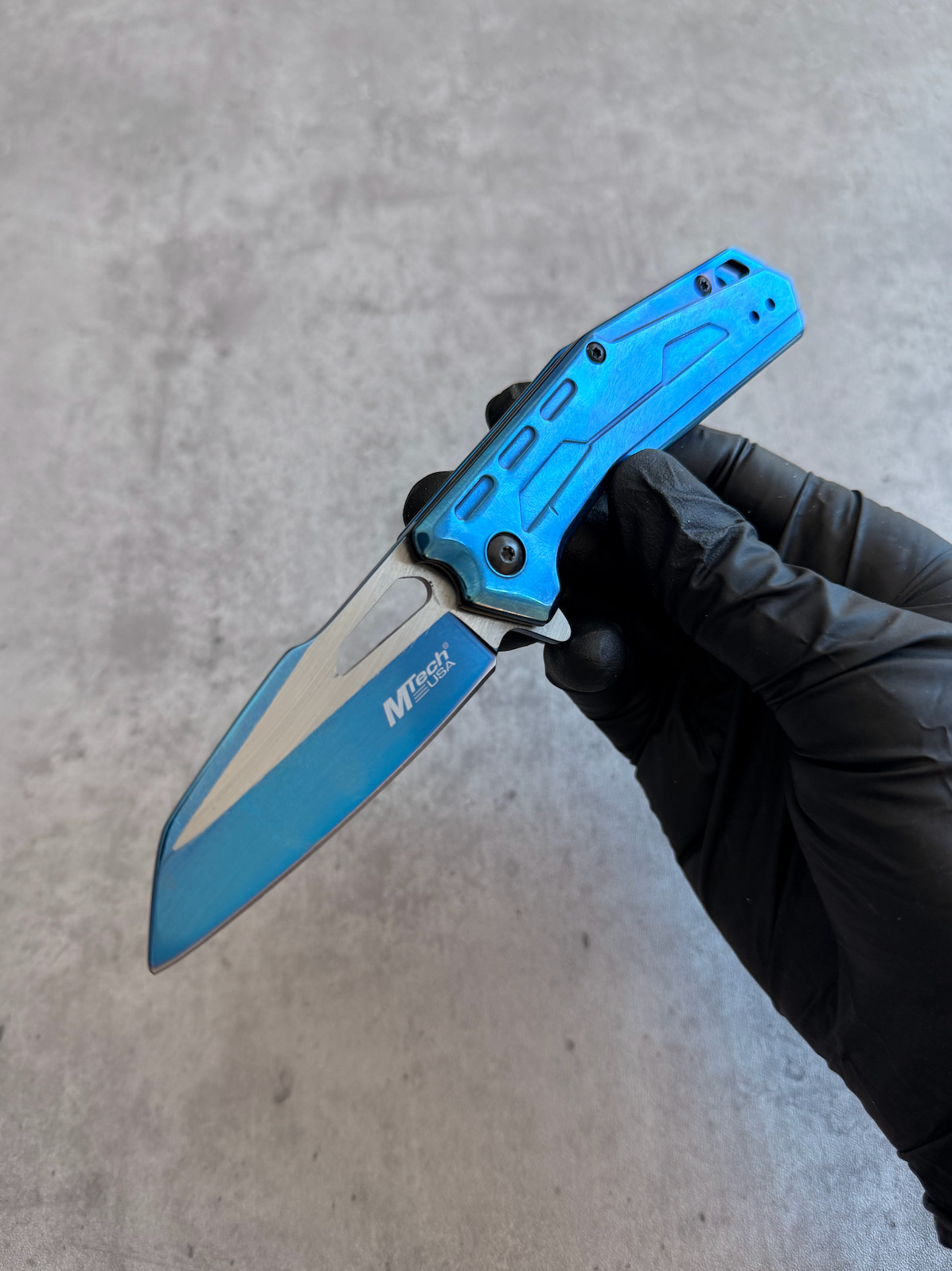 6.85″ Spring Assisted Folding Pocket Knife, Anodized Aluminum Handle