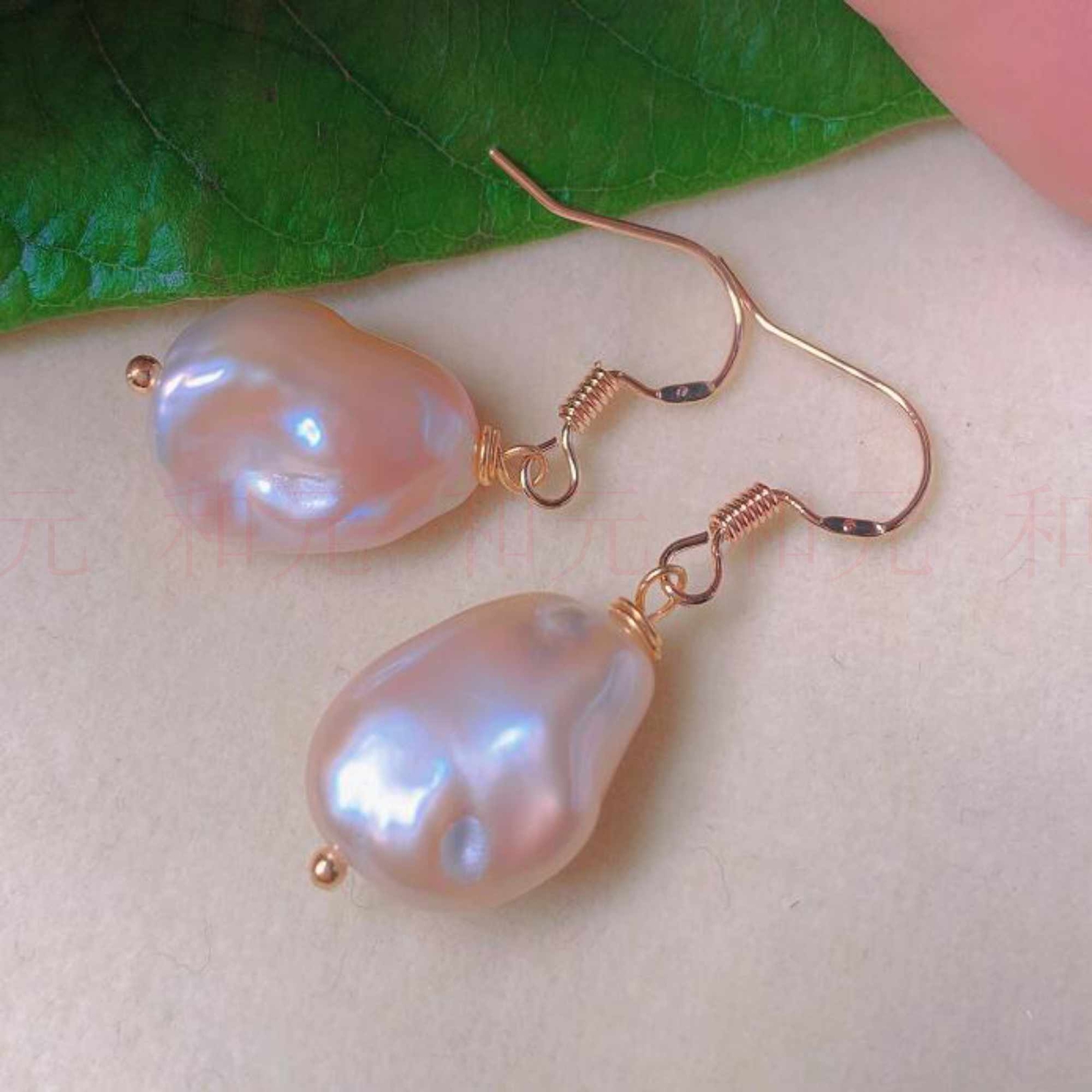 Handmade Natural white Baroque Pearl gold 18k Earring Ear Cuff Modern Casual