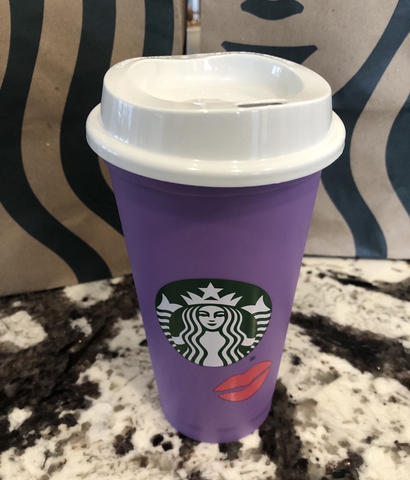 STARBUCKS 2021 Valentines Day Color Changing Lips Reusable Hot Cup 16 oz