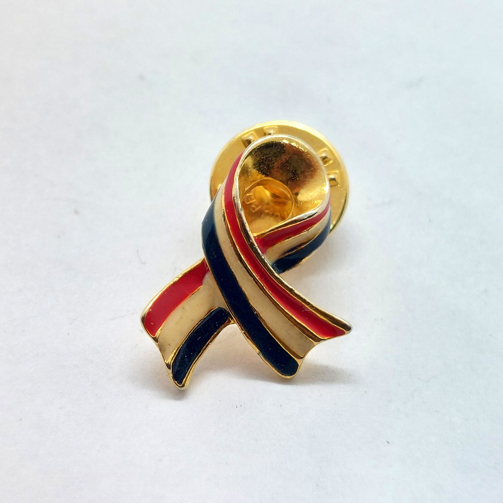 Vintage Patriotic Awareness Ribbon Enamel Lapel Pin Gold Tone USA Stars Stripes
