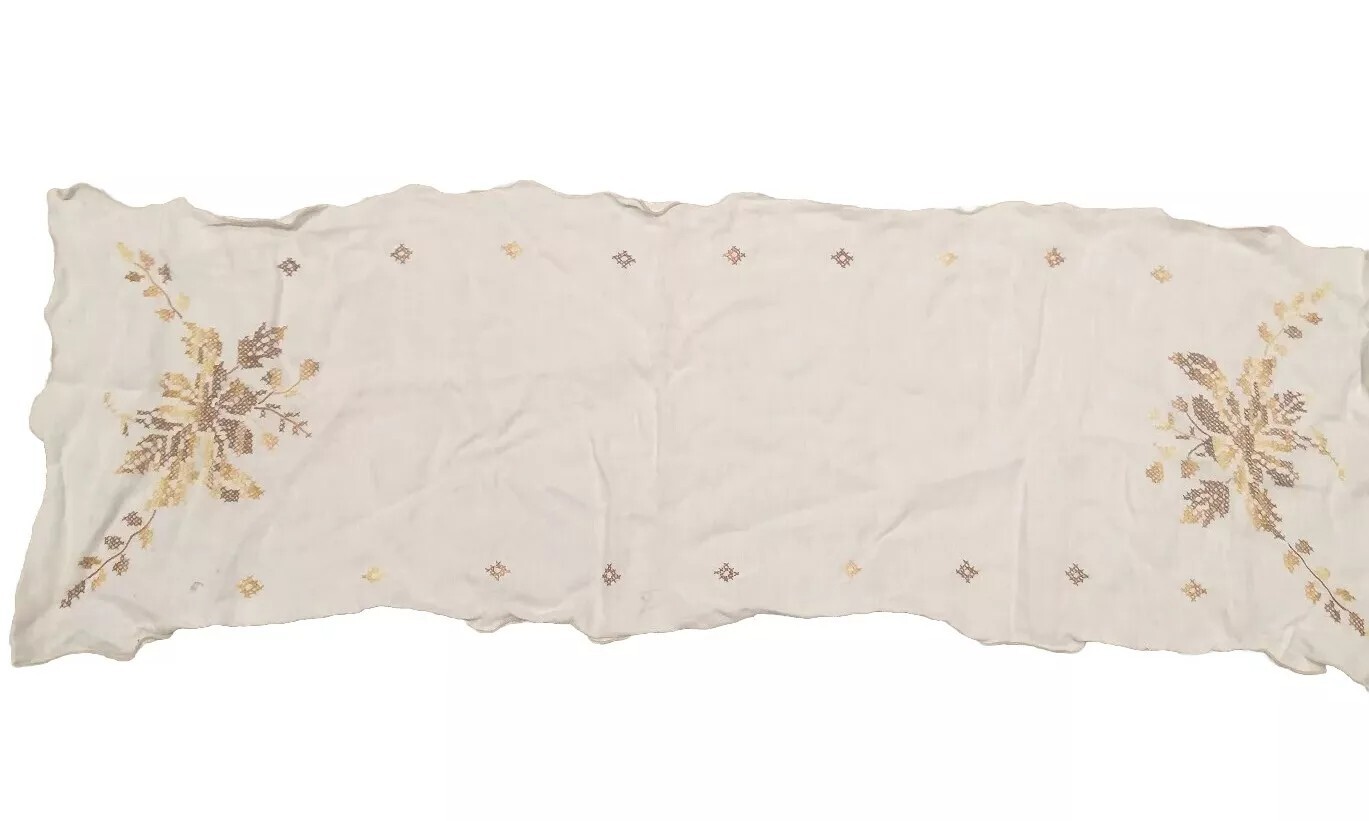 Lace Linen Hand Embroidere Table Runner vintage hand made 13X33″