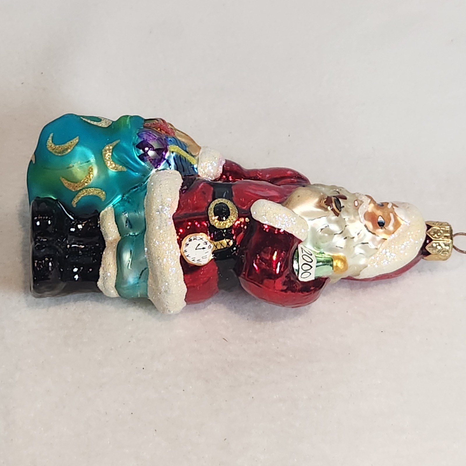 2000 Christopher Radko “No Time Like the Present” Ornament Santa w Pipe Bag 6″H