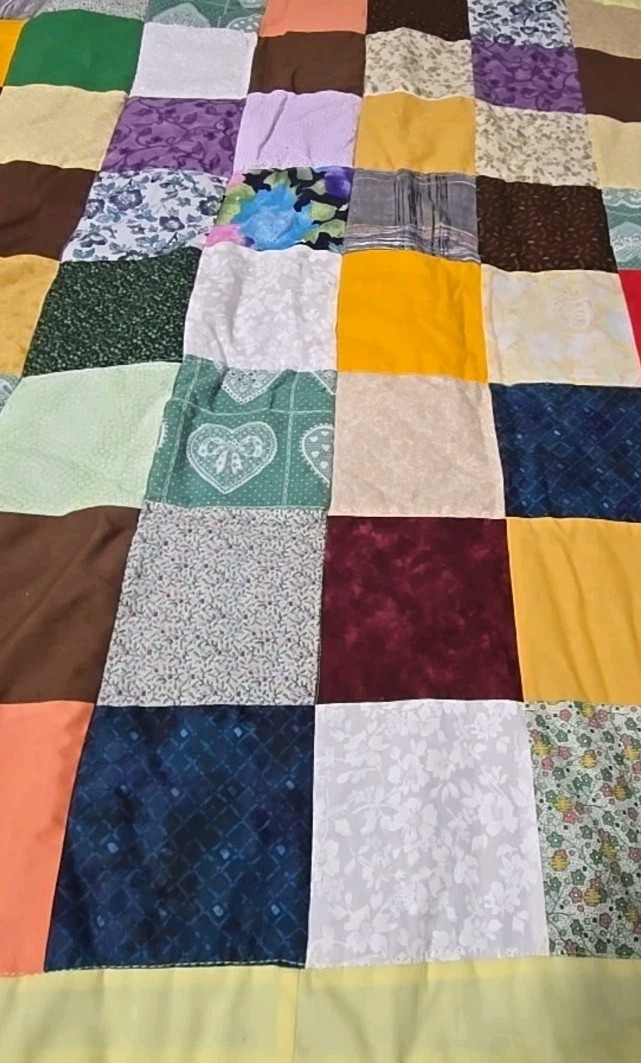 Vintage Handmade Patchwork Quilt 3′ X 3′ (36″ X 36″)