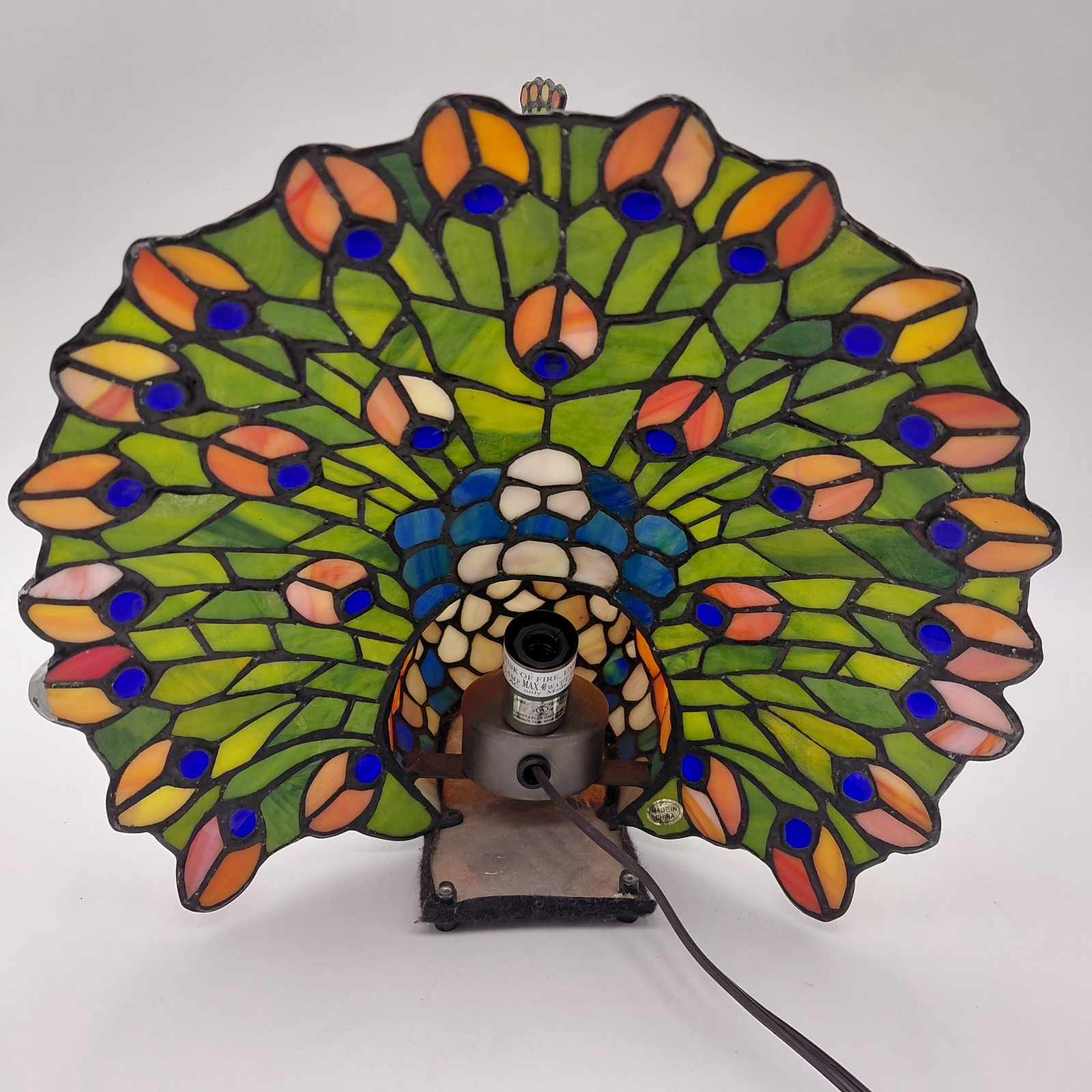 Vtg Tiffany Style Peacock Stained Glass Accent Lamp Light Mosaic Eclectic Read