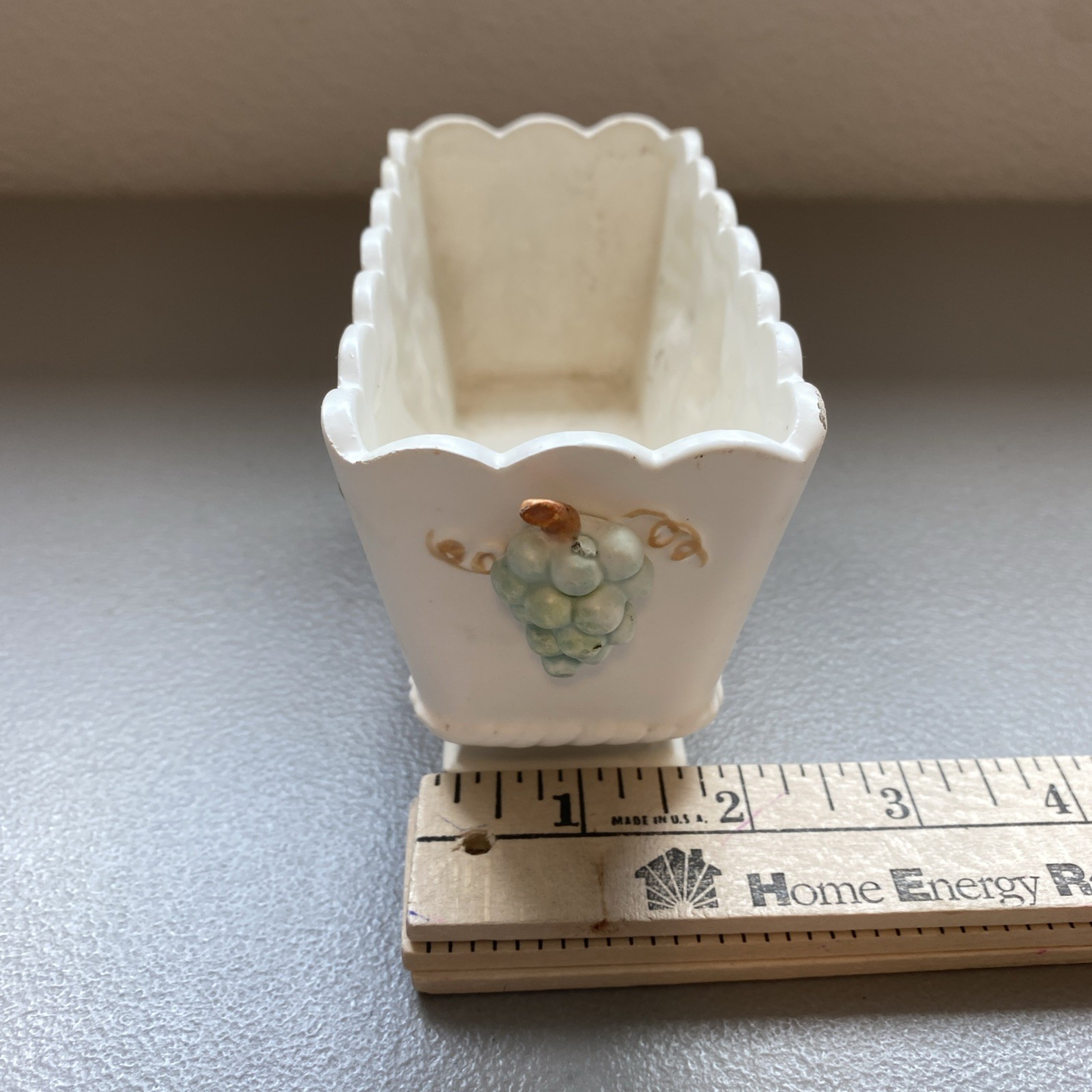 Small Planter Hand Painted Made In Japan White With Green Grapes Vintage