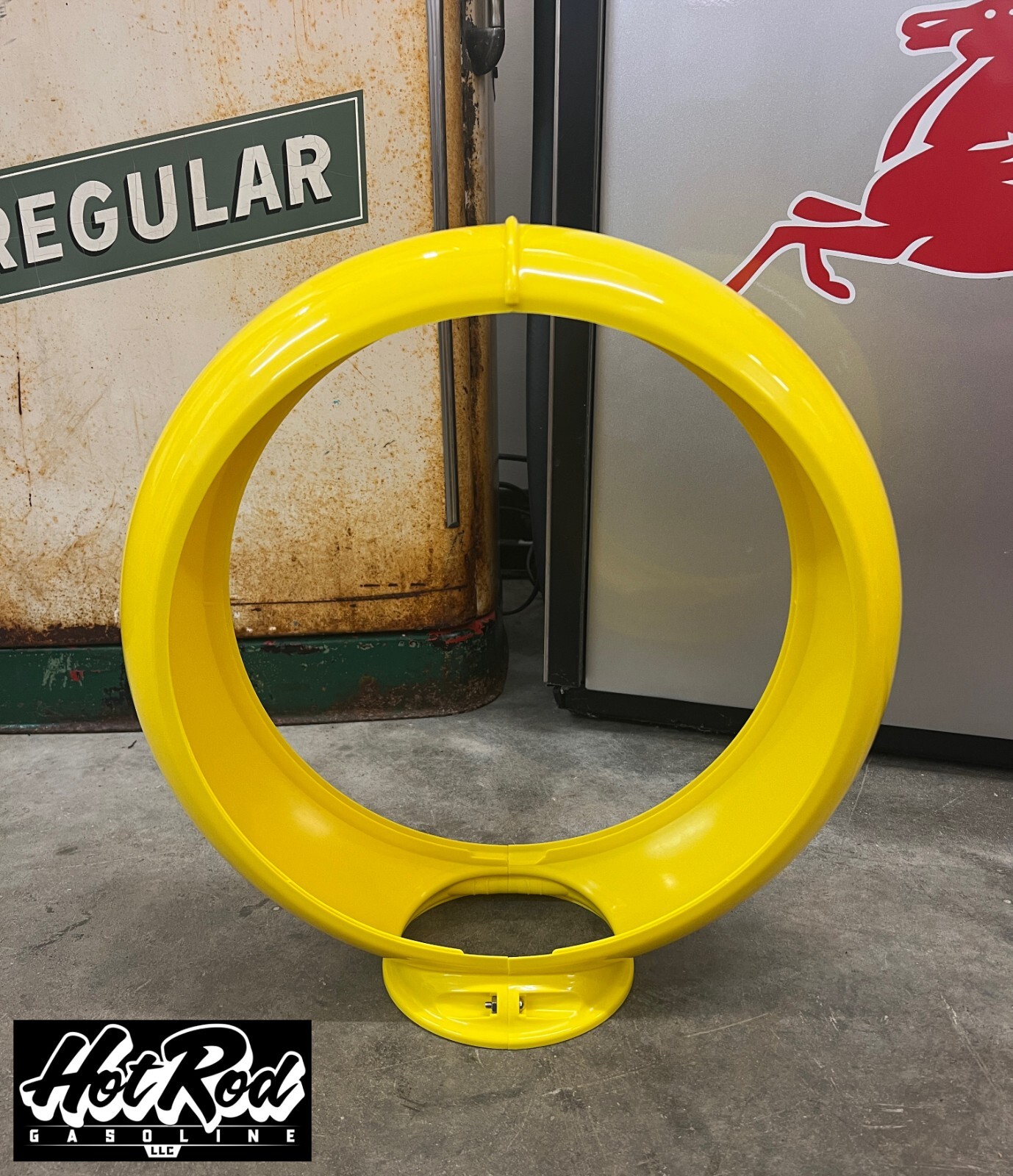13.5″ Plastic Gas Pump Globe Body – YELLOW