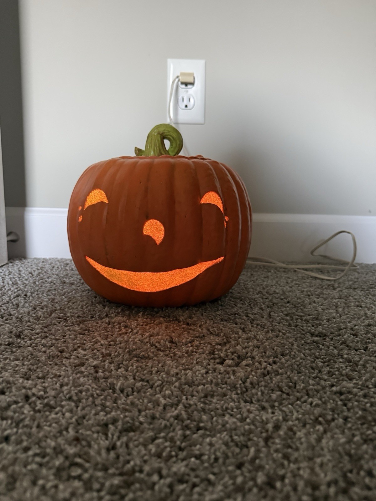 9×9.5” Ceramic Electric Plug In Light Up Jack-o’-lantern Pumpkin Halloween Decor