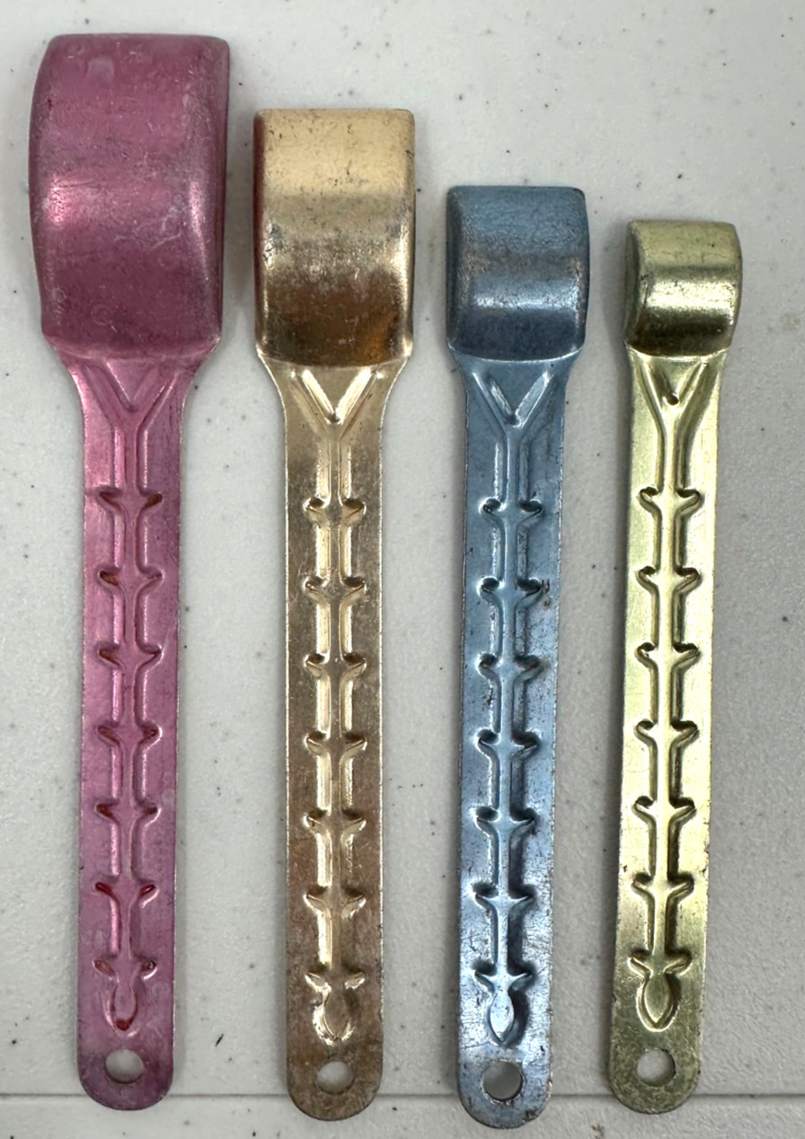 Walther Tallscoops Retro Anodized Aluminum Multicolor Measuring Spoons Set Of 4