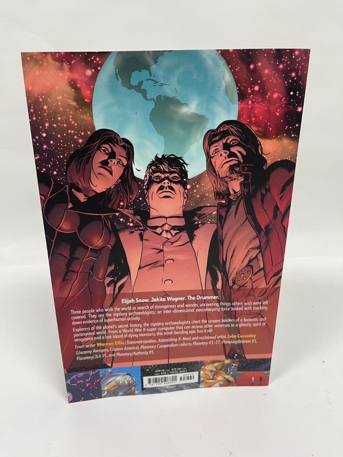 Planetary Compendium 824 Pages DC Comics TPB Trade Paperback