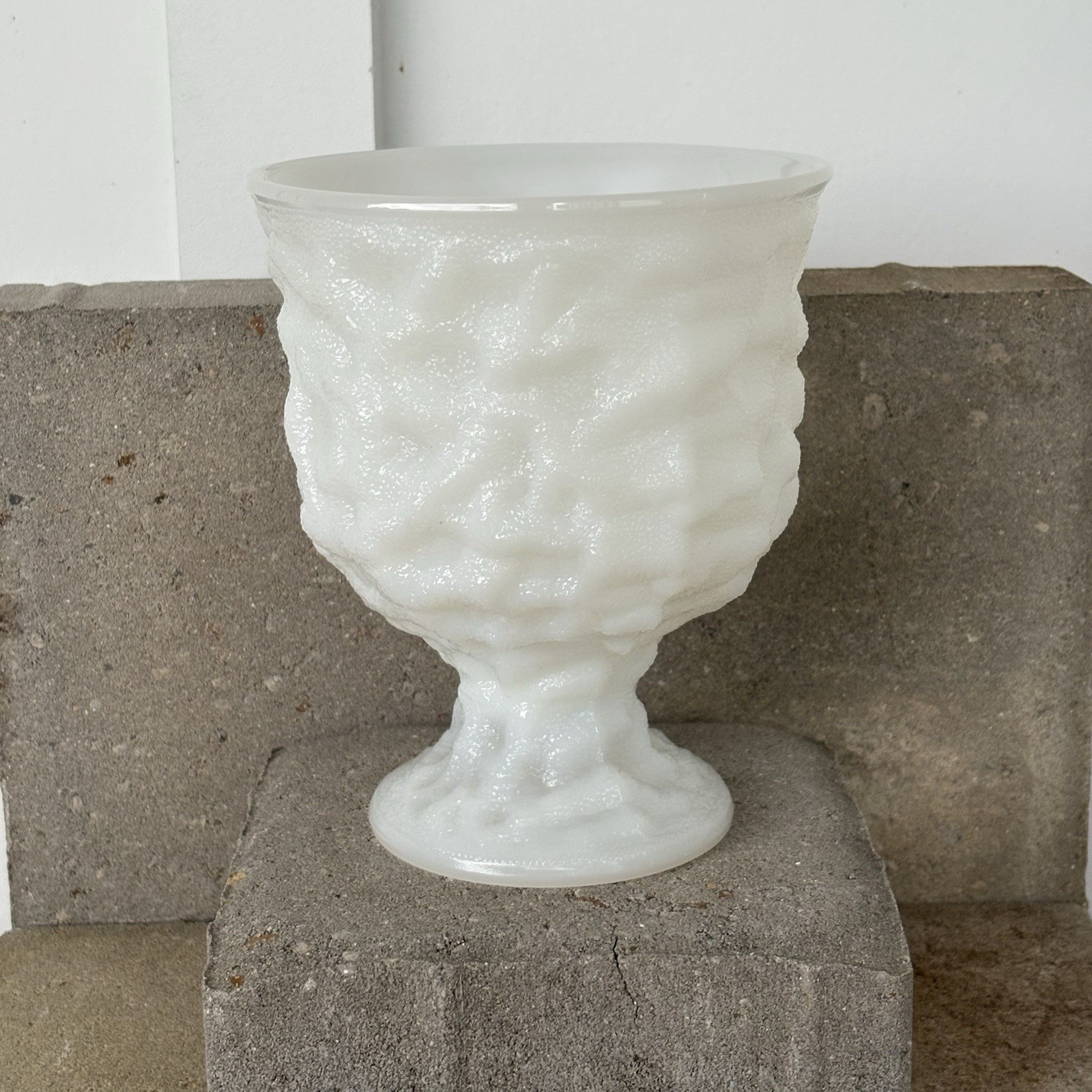 E O Brady Vintage Milk Glass Textured Indoor Planter USA CLEVELAND Signed