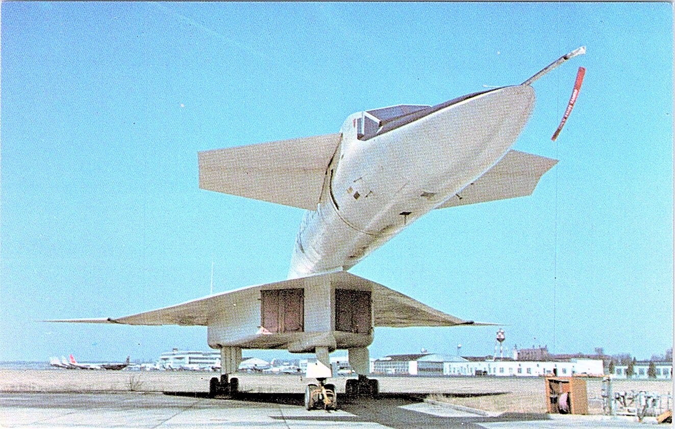 VINTAGE NORTH AMERICAN XB-70 “VALKYRIE” ~AIRPLANE POSTCARD KF