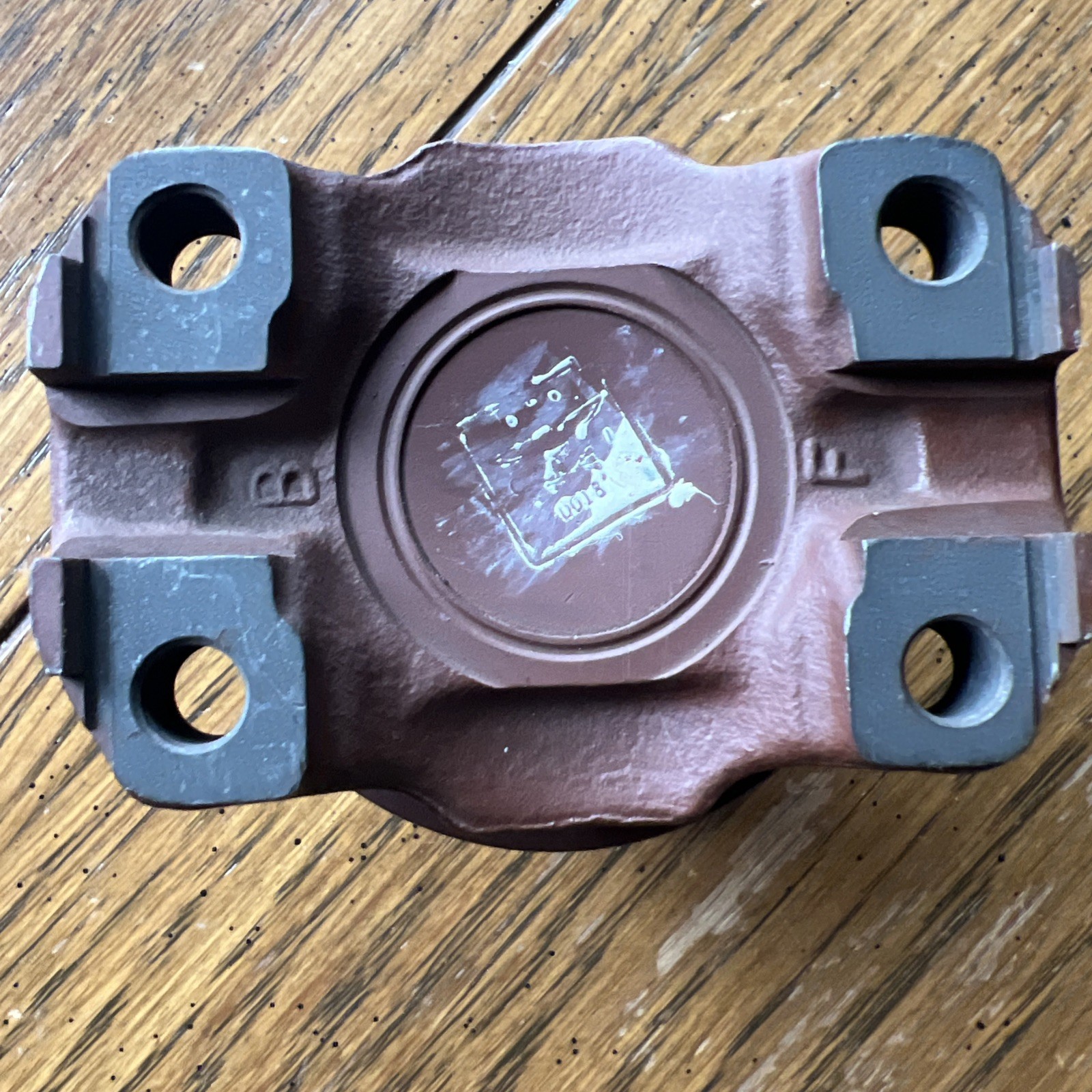 FLANGE TRANSFER CASE OUTPUT M151 M151A1 M151A2 Mutt 10885037 2520-00-930-4113