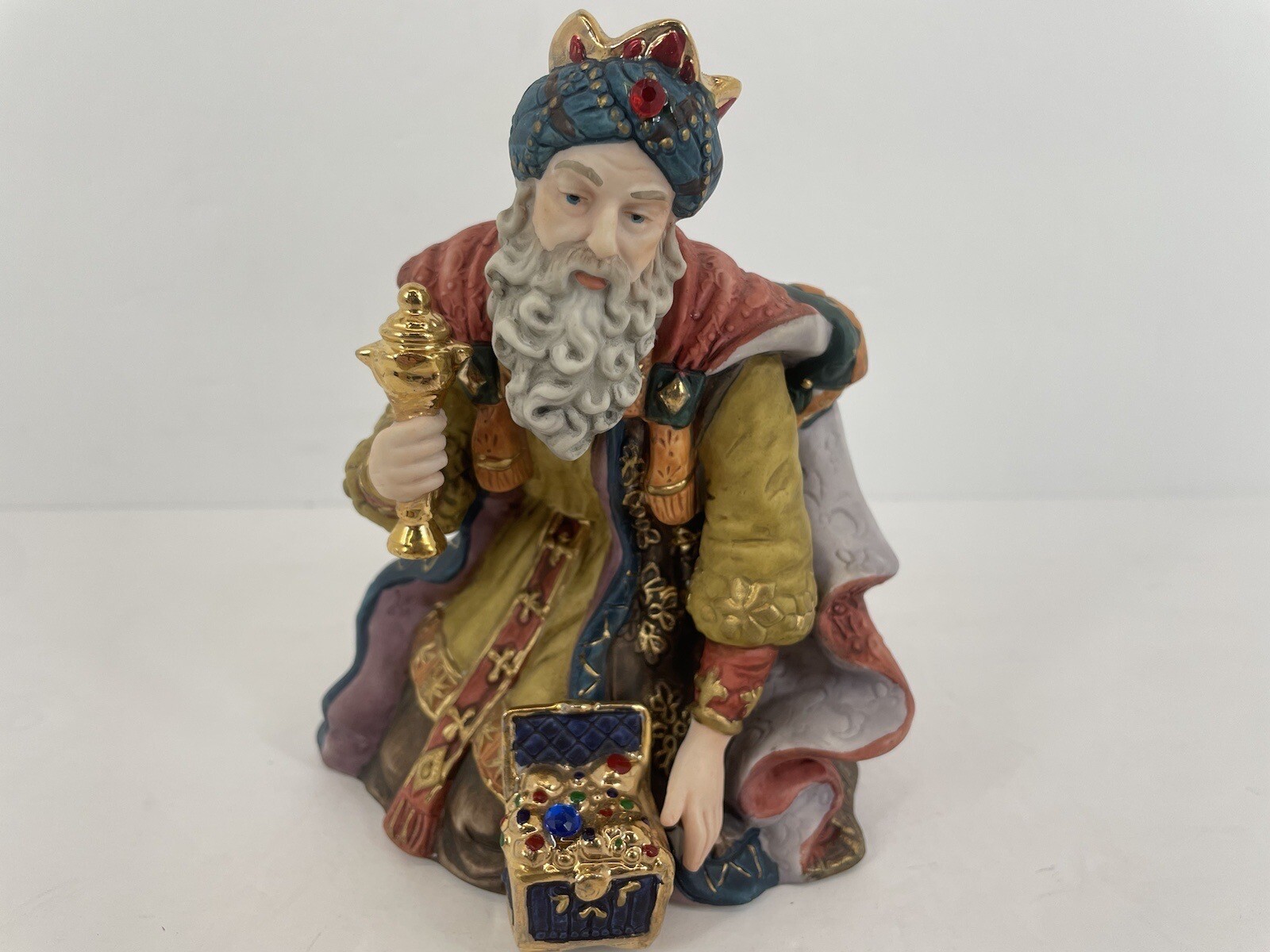 Kirkland Signature Porcelain Nativity Replacement Wiseman Figurine 75177