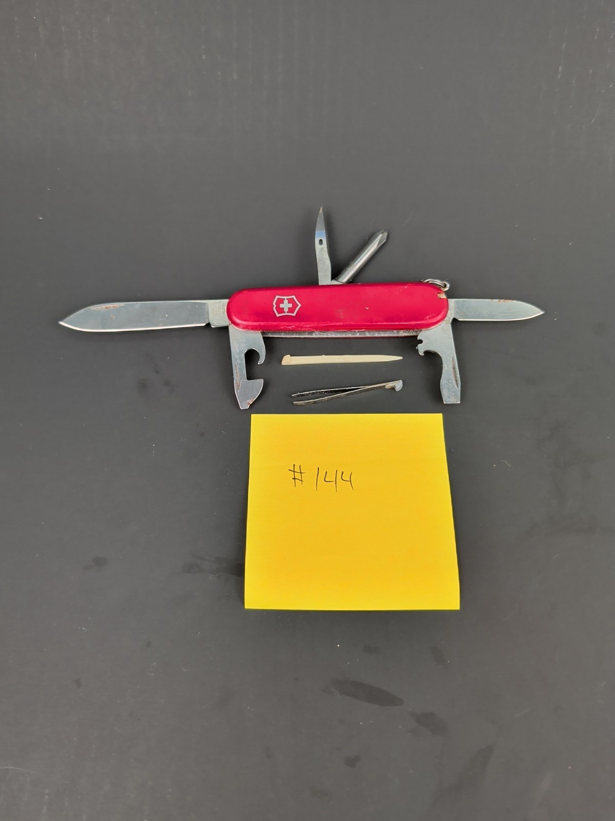 Victorinox Tinker Swiss Army Knife Vintage 91mm Red