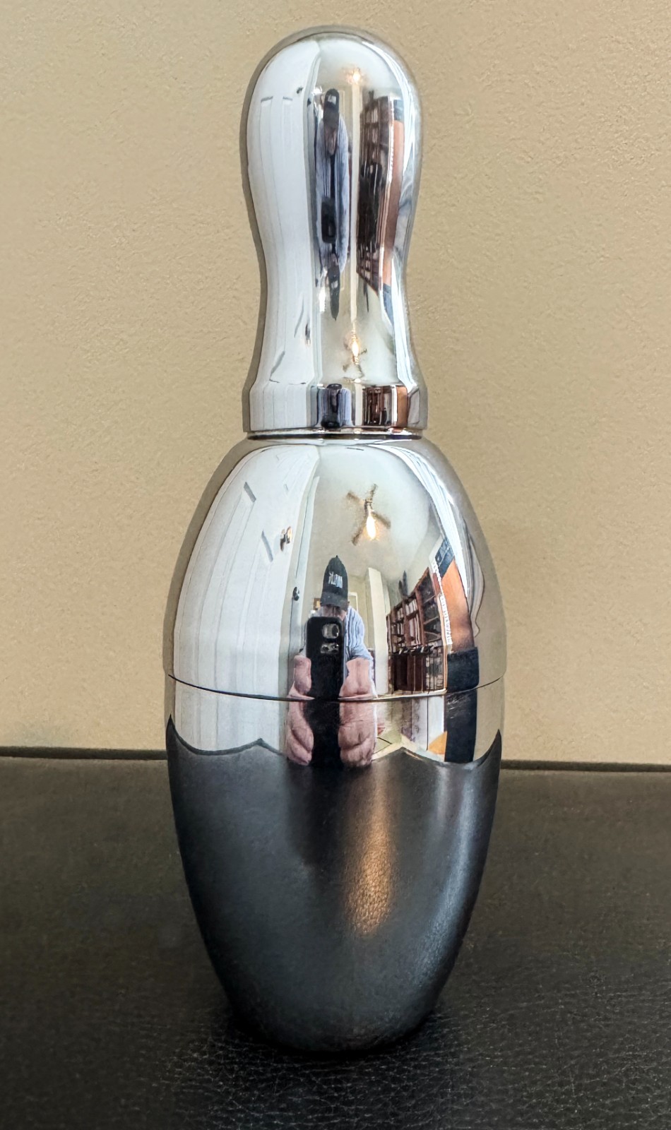 RARE 8-INCH, 4-PIECE CHROMIUM INDIVIDUAL BOWLING PIN COCKTAIL SHAKER C 1946