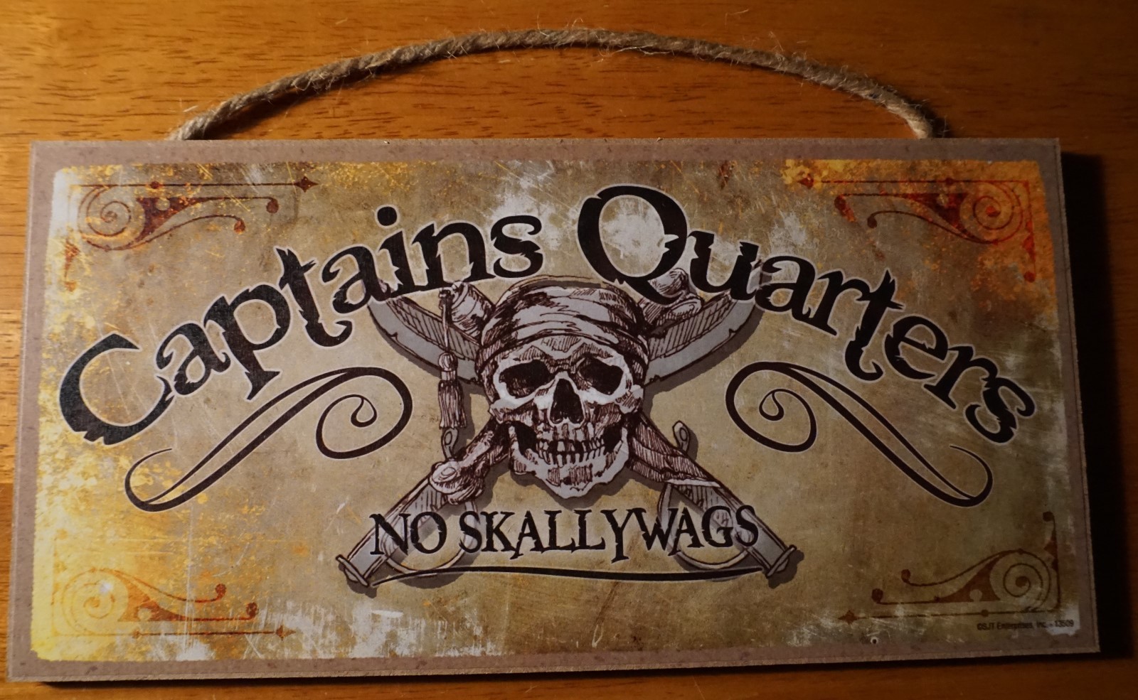 CAPTAINS QUARTERS Pirate Sign Skull Sword Ship Beach Bar Boat Sailing Home Decor