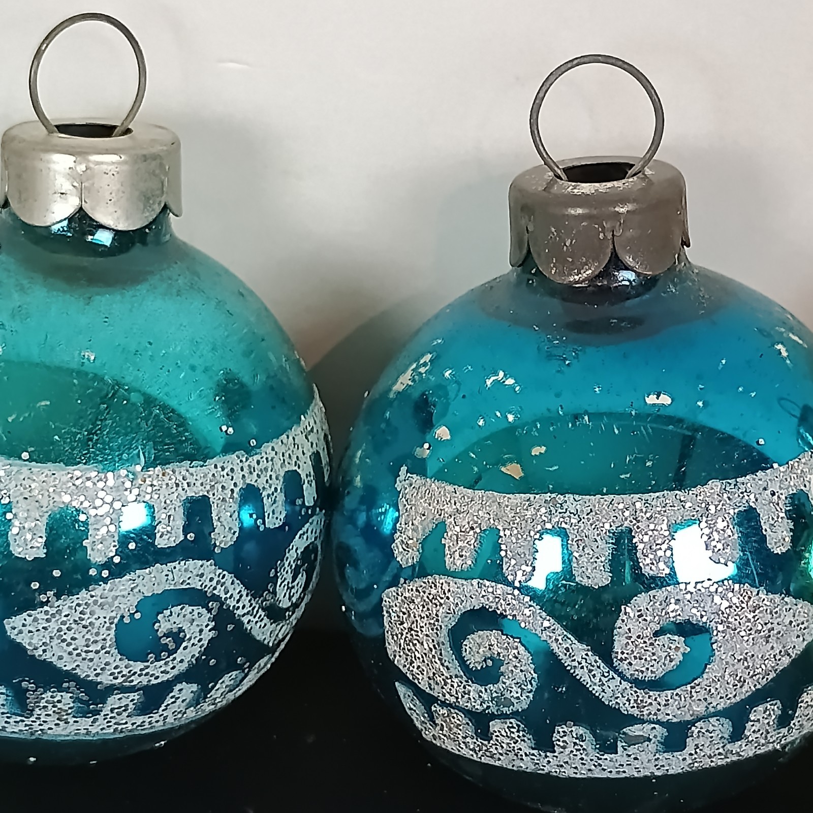 Lot VTG Shiny Brite Others Glass Christmas Ornaments Stripes Mica Stencil 1 7/8″