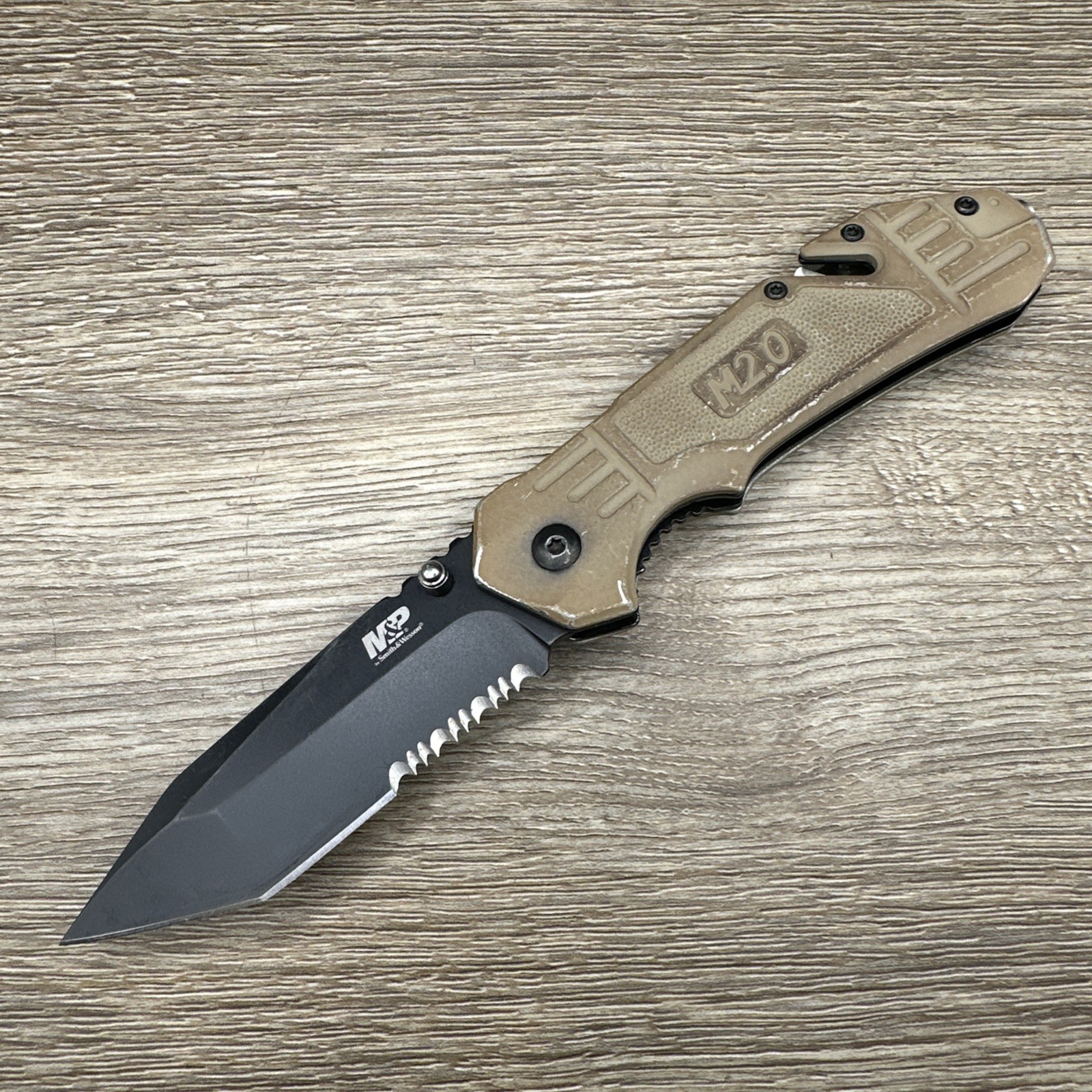 Smith & Wesson M2.0 M&P Rescue Folding 3.27″ Black Oxide Coated Tanto 1100076