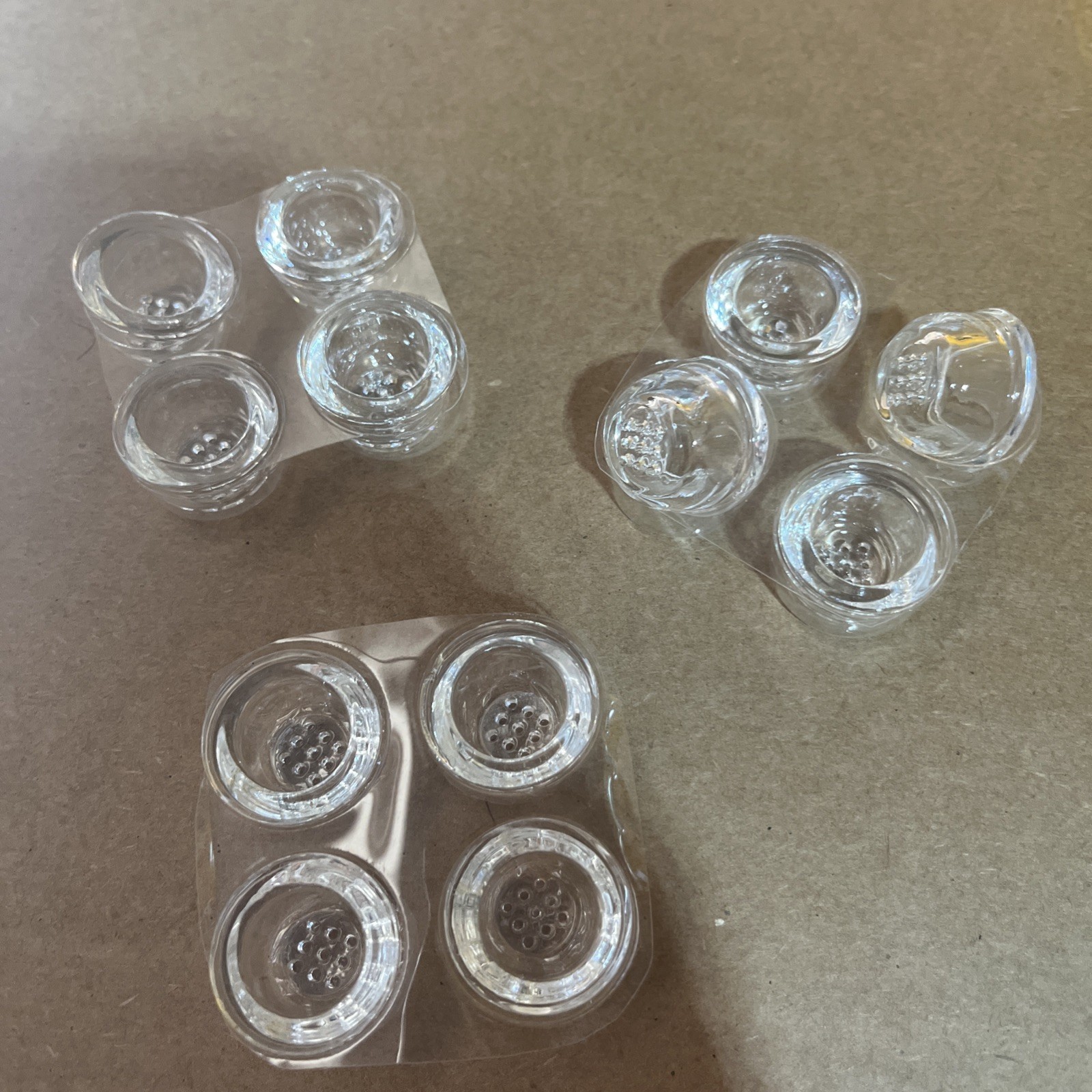 4 GLASS REPLACEMENT BOWLS for SILICONE PIPES Bowl